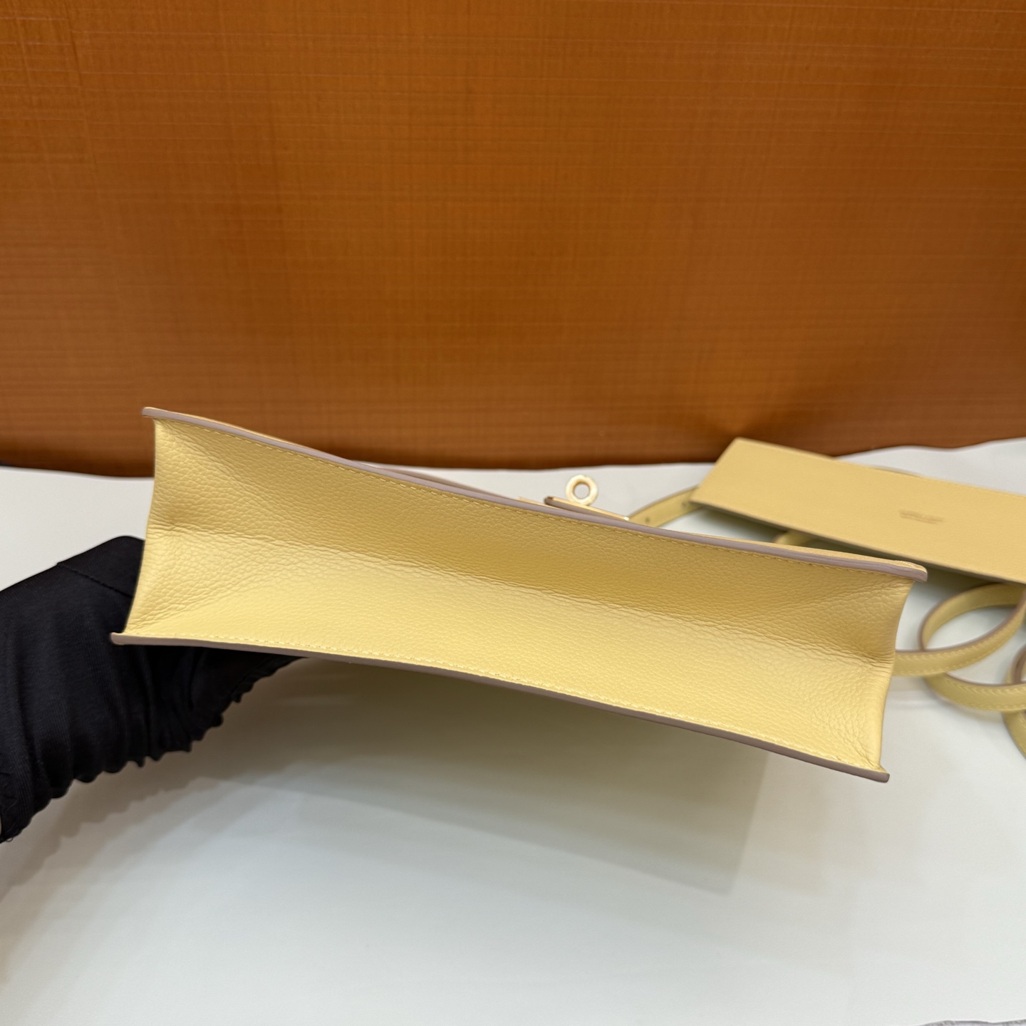 KellyDanse 22cm Evercolor Color: 1Z chick yellow, fully handmade wax thread sewing Gold buckle customized✈️ - Image 10
