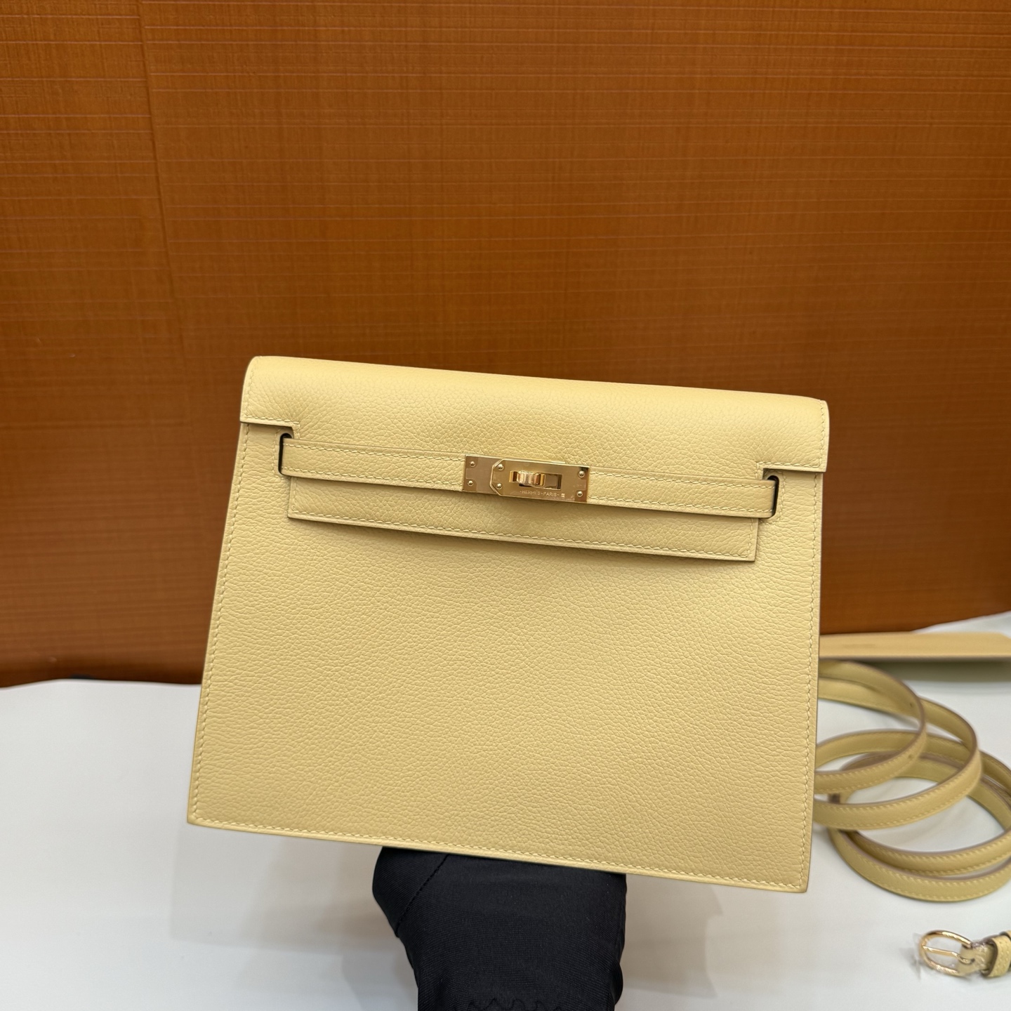 KellyDanse 22cm Evercolor Color: 1Z chick yellow, fully handmade wax thread sewing Gold buckle customized✈️ - Image 15