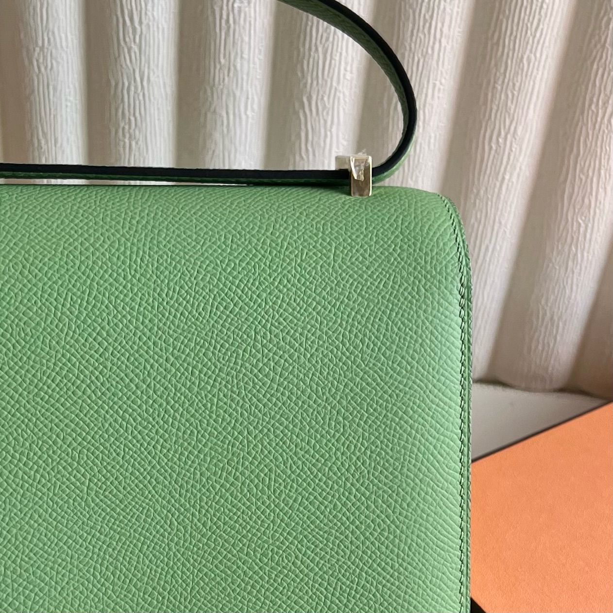 Constance 18cm Epsom Color: 3i avocado green with lizard + crocodile buckle, fully handmade wax stitching Customized✈️ - Image 5