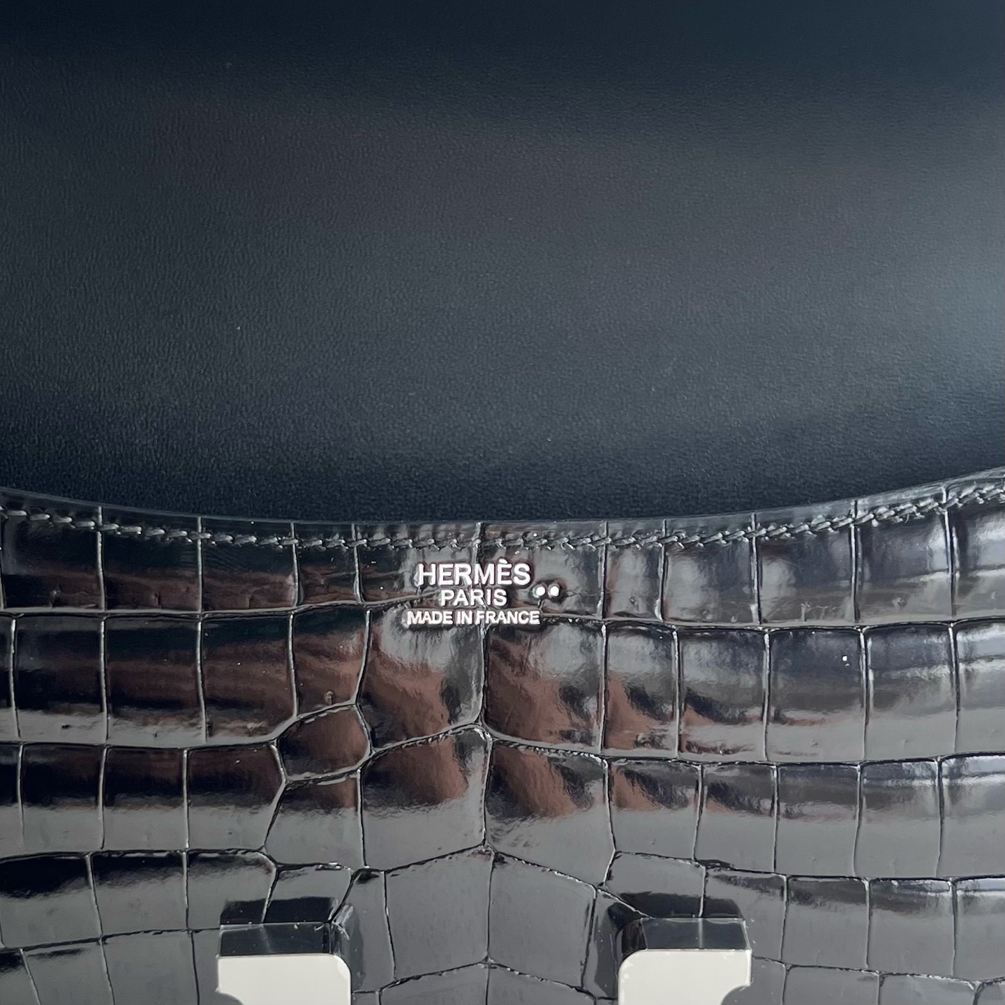 Constance Elan 23cm Shiny Nilo Crocodile shiny Nilo beaded crocodile leather Color: Ck89 black Noir fully handmade wax thread sewing Silver buckle customized✈️ - Image 8