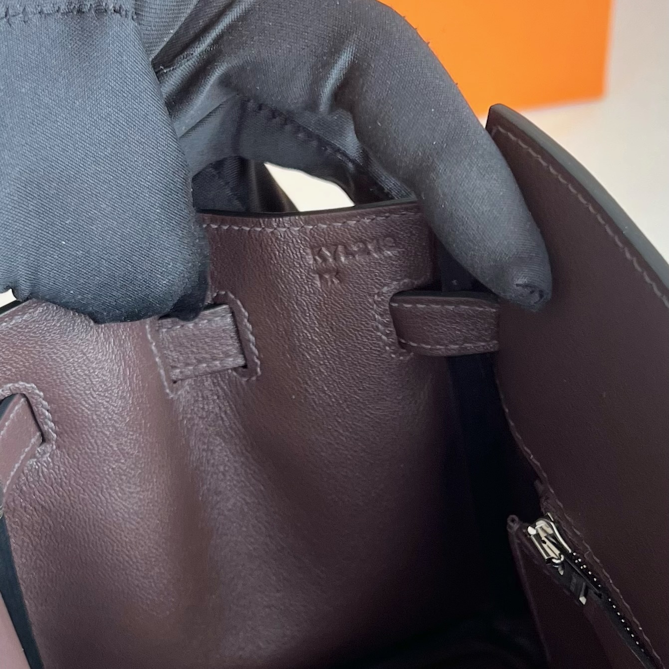 Birkin 25cm Shadow Swift Illusion Color: 0G Saddle Red Rouge Sellier Fully handmade wax stitching Phw customized✈️ - Image 9