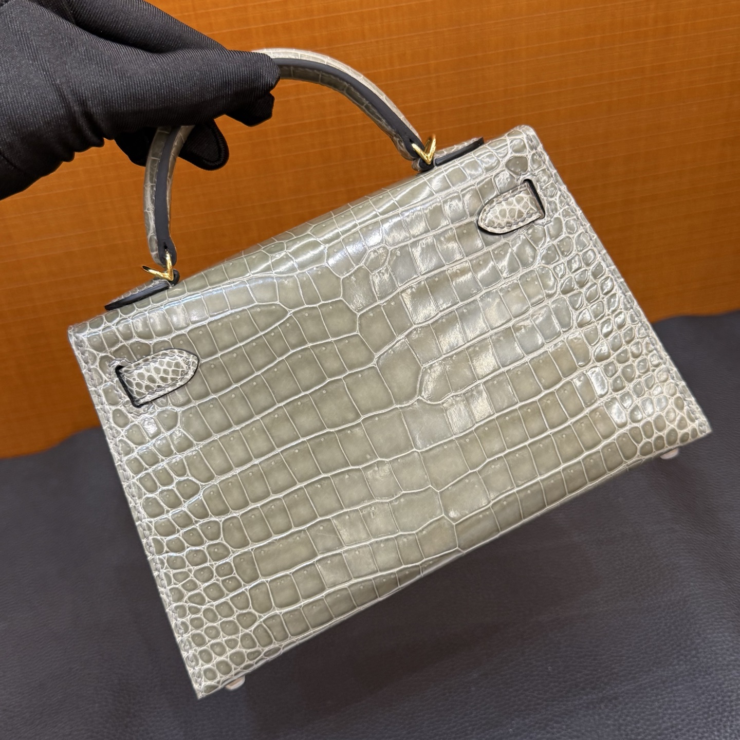 Kelly Mini Shiny Porosus Crocodile Color: CC81 turtle dove gray, fully handmade wax thread sewing, GHW customized✈️ - Image 5