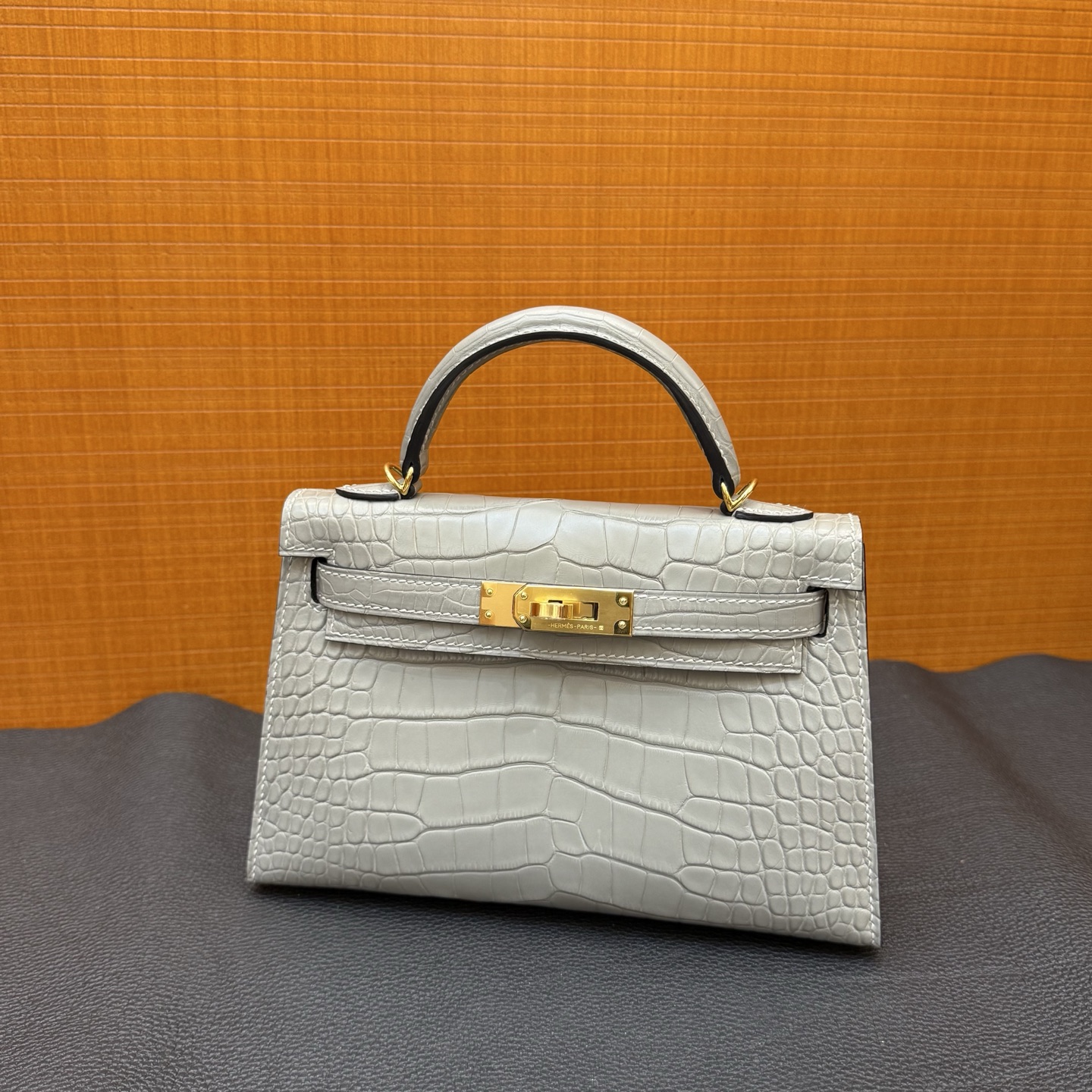Kelly Mini Matte Alligator Crocodile Color: 0V cement gray, gold buckle, fully hand-waxed seams Ghw customized✈️