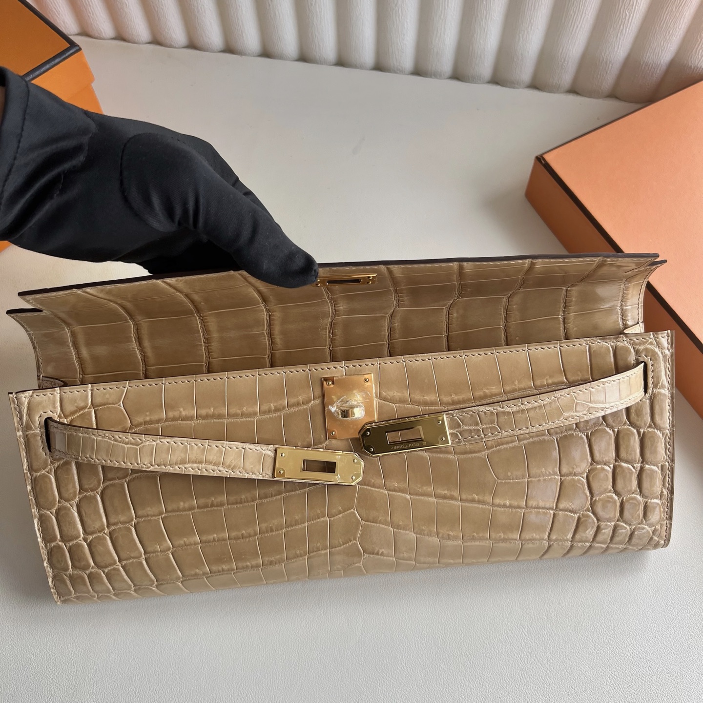 Kelly cut 31cm glossy Nile crocodile Color: Ck19 Apricot Ghw shiny nilo crocodile handmade wax seams Gold buckle customized✈️ - Image 7