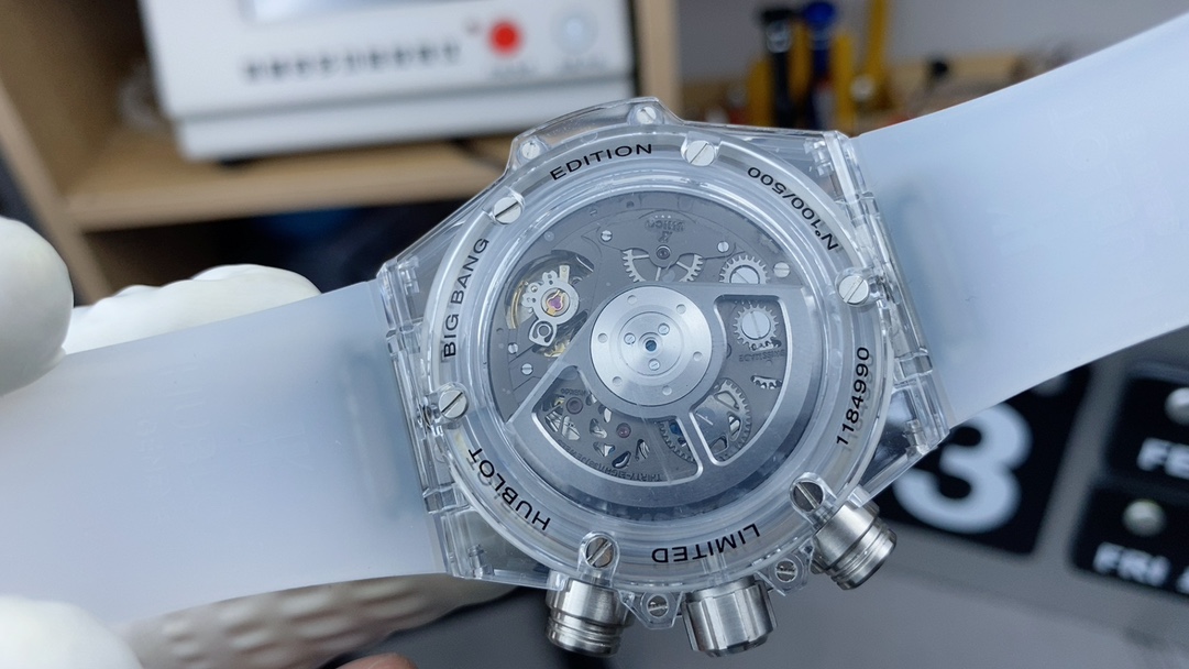 Hublot diamond ring explosion - Image 5