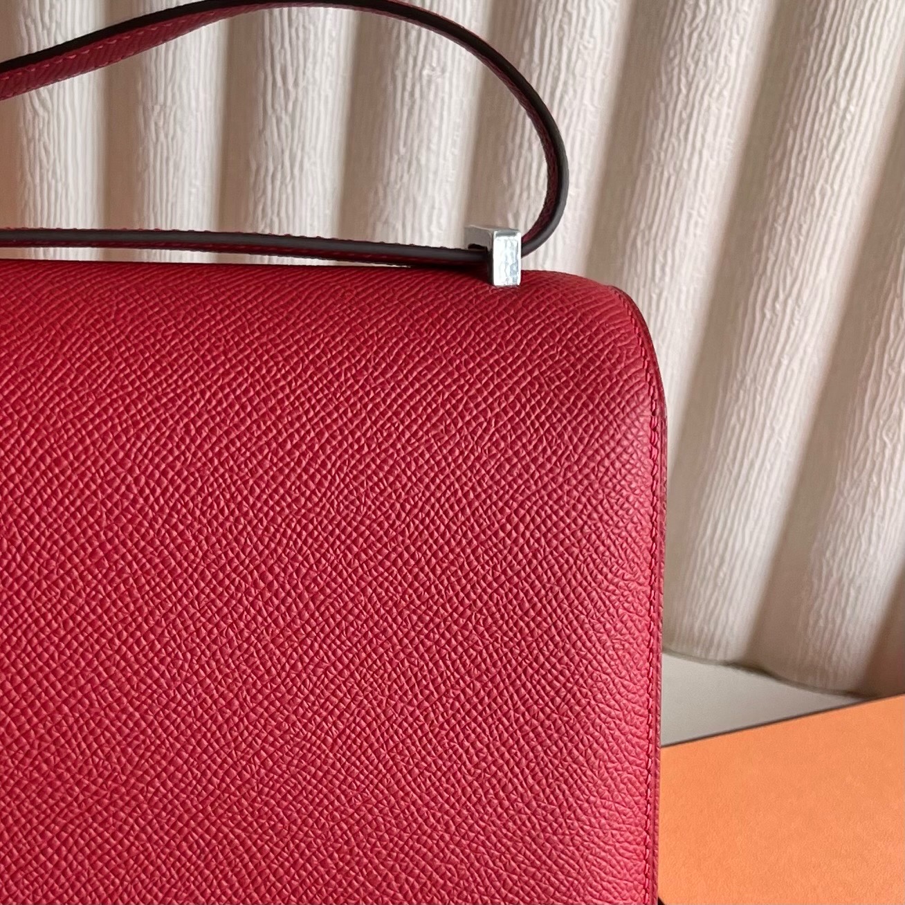 Constance 18cm Epsom Color: Q5 national flag red, fully handmade wax stitching Silver buckle customized✈️ - Image 5