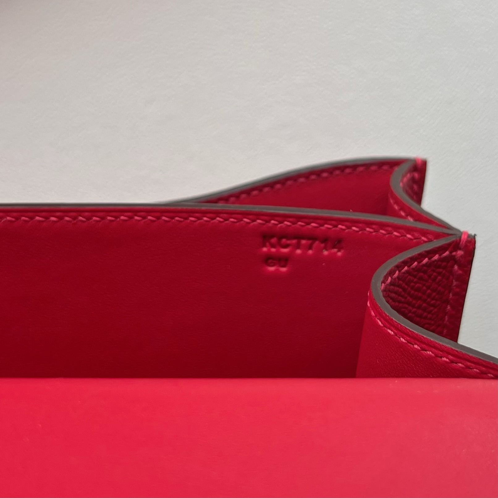 Constance 18cm Epsom Color: Q5 national flag red, fully handmade wax stitching Silver buckle customized✈️ - Image 7