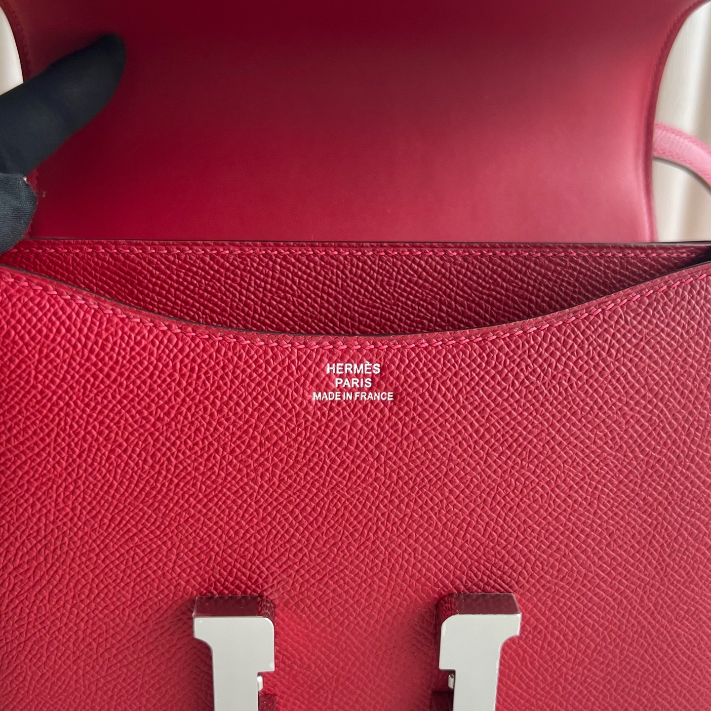 Constance 18cm Epsom Color: Q5 national flag red, fully handmade wax stitching Silver buckle customized✈️ - Image 8