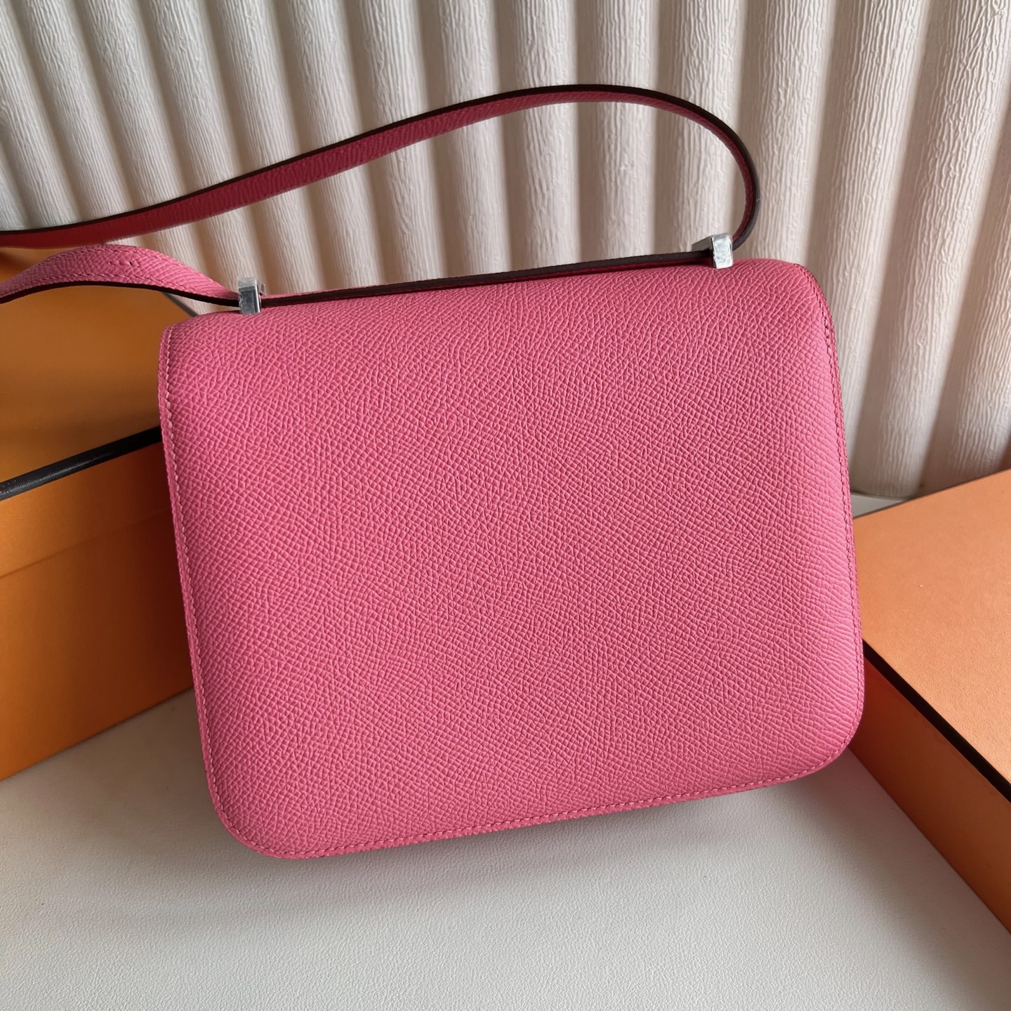 Constance 18cm Epsom Color: 8W new lipstick powder, fully handmade wax thread sewing Silver buckle customized✈️ - Image 4