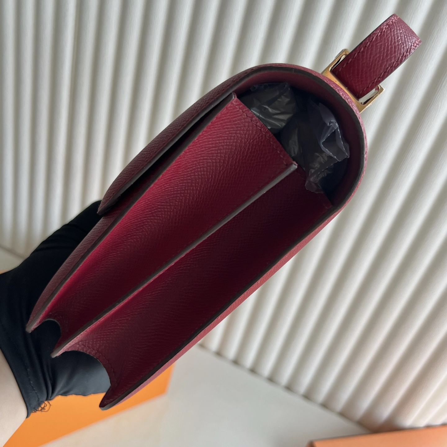Constance 24cm Epsom original imported German palm print Color: K1 pomegranate red, fully handmade wax stitching, gold buckle, customized✈️ - Image 3