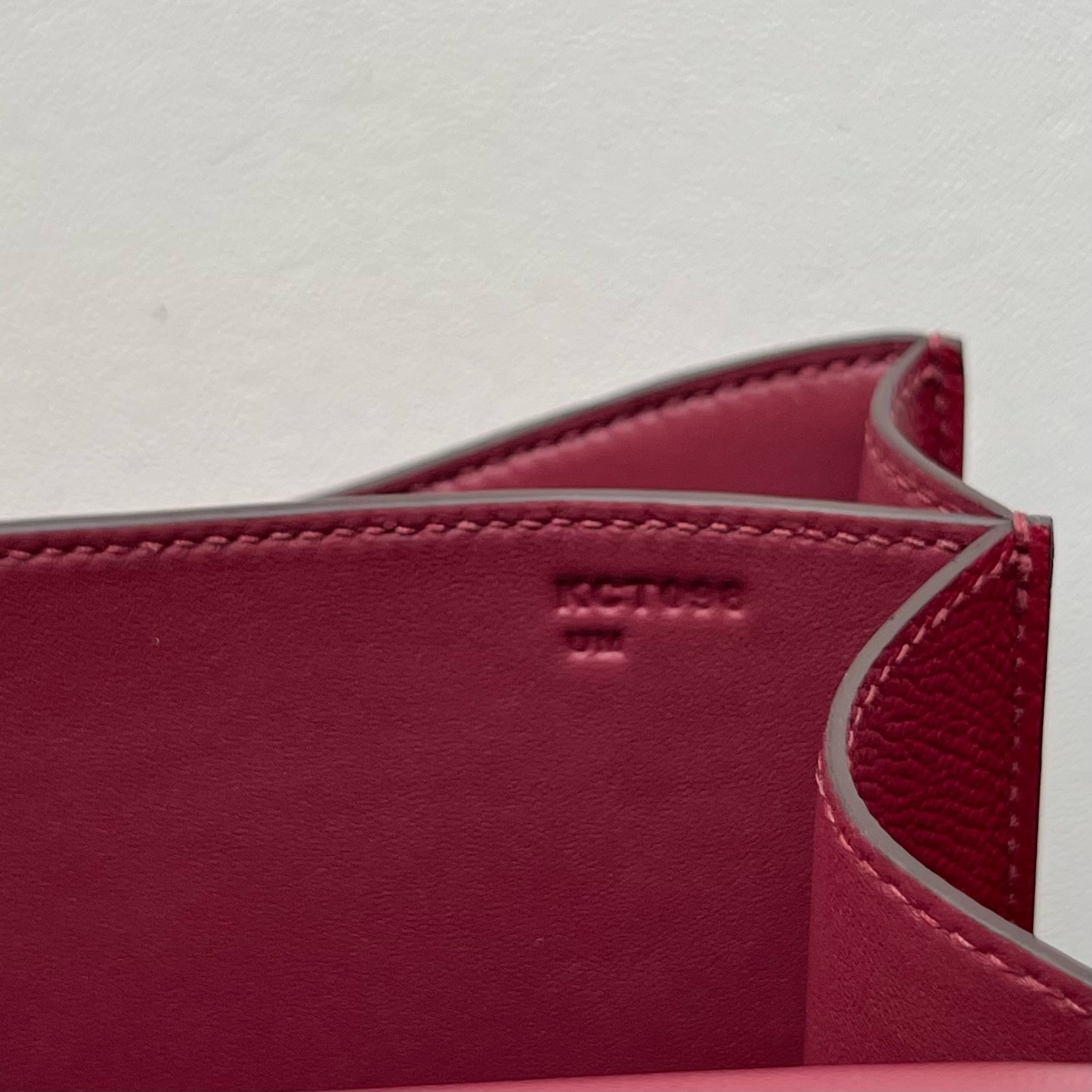 Constance 24cm Epsom original imported German palm print Color: K1 pomegranate red, fully handmade wax stitching, gold buckle, customized✈️ - Image 7
