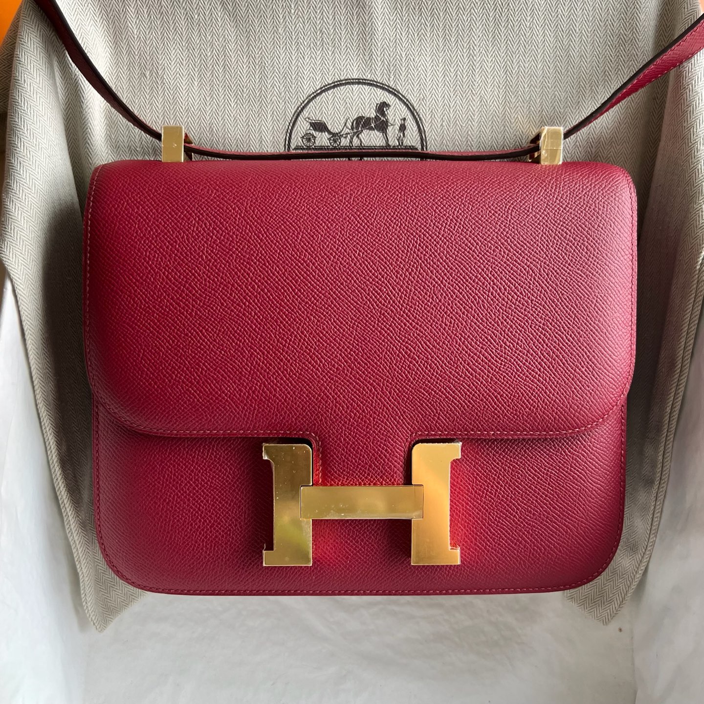 Constance 24cm Epsom original imported German palm print Color: K1 pomegranate red, fully handmade wax stitching, gold buckle, customized✈️ - Image 11