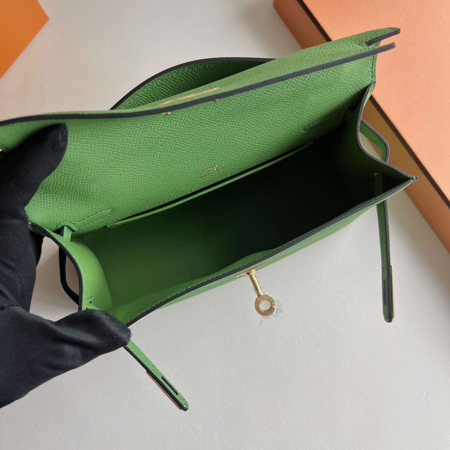 Mini Kelly Pochette 22cm Epsom Color: A8 silk blue and green Vet Yucca fully handmade wax stitching Gold buckle Stock - Image 6