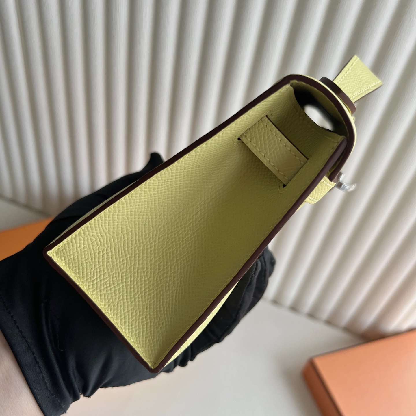 Mini Kelly Pochette 22cm Epsom Color: 1Z chick yellow Jaune Poussin Fully handmade wax thread sewing Silver buckle customized✈️ - Image 8