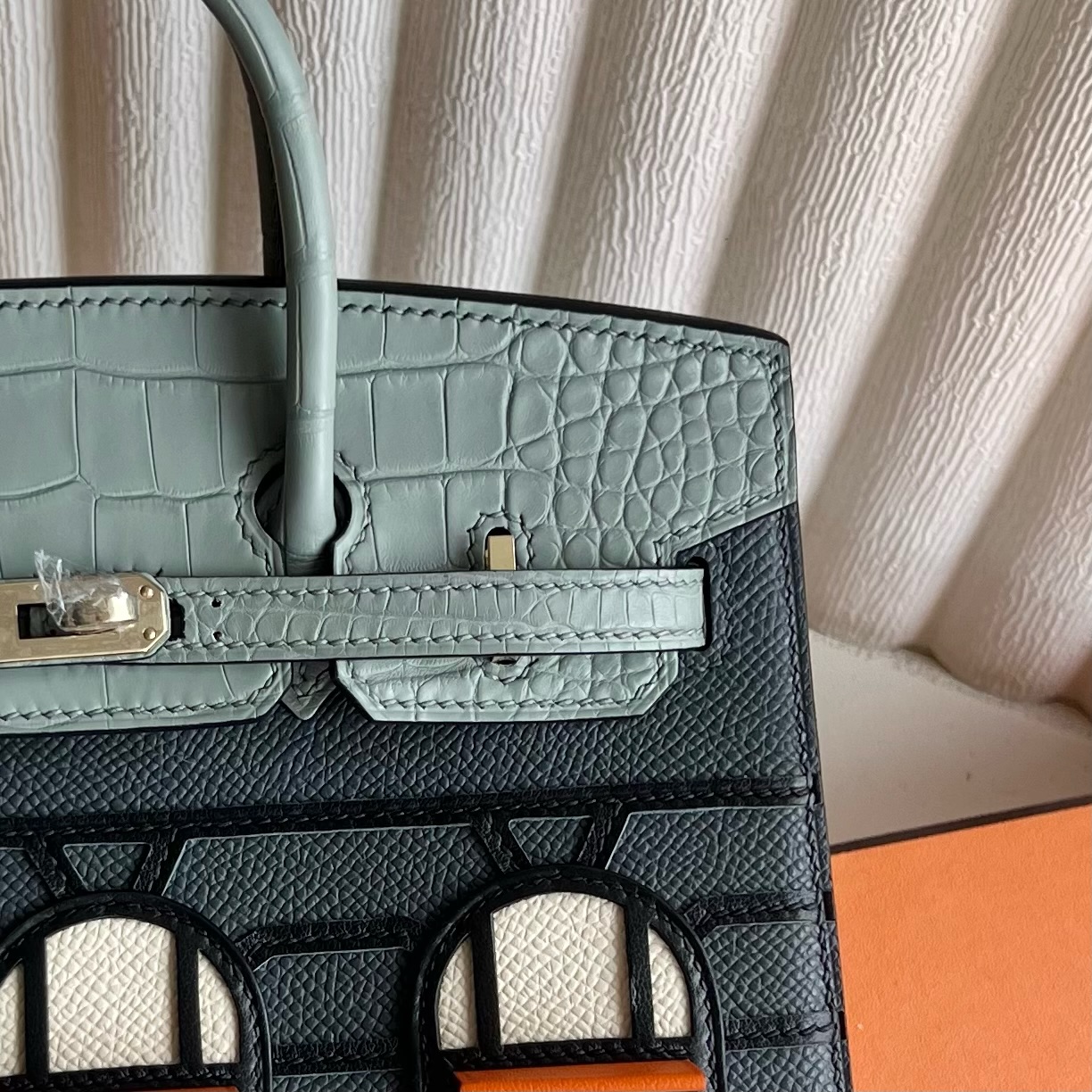 Birkin 20cm limited edition gray little house 🏠 Fully handmade wax stitching Phw Stock - Image 2