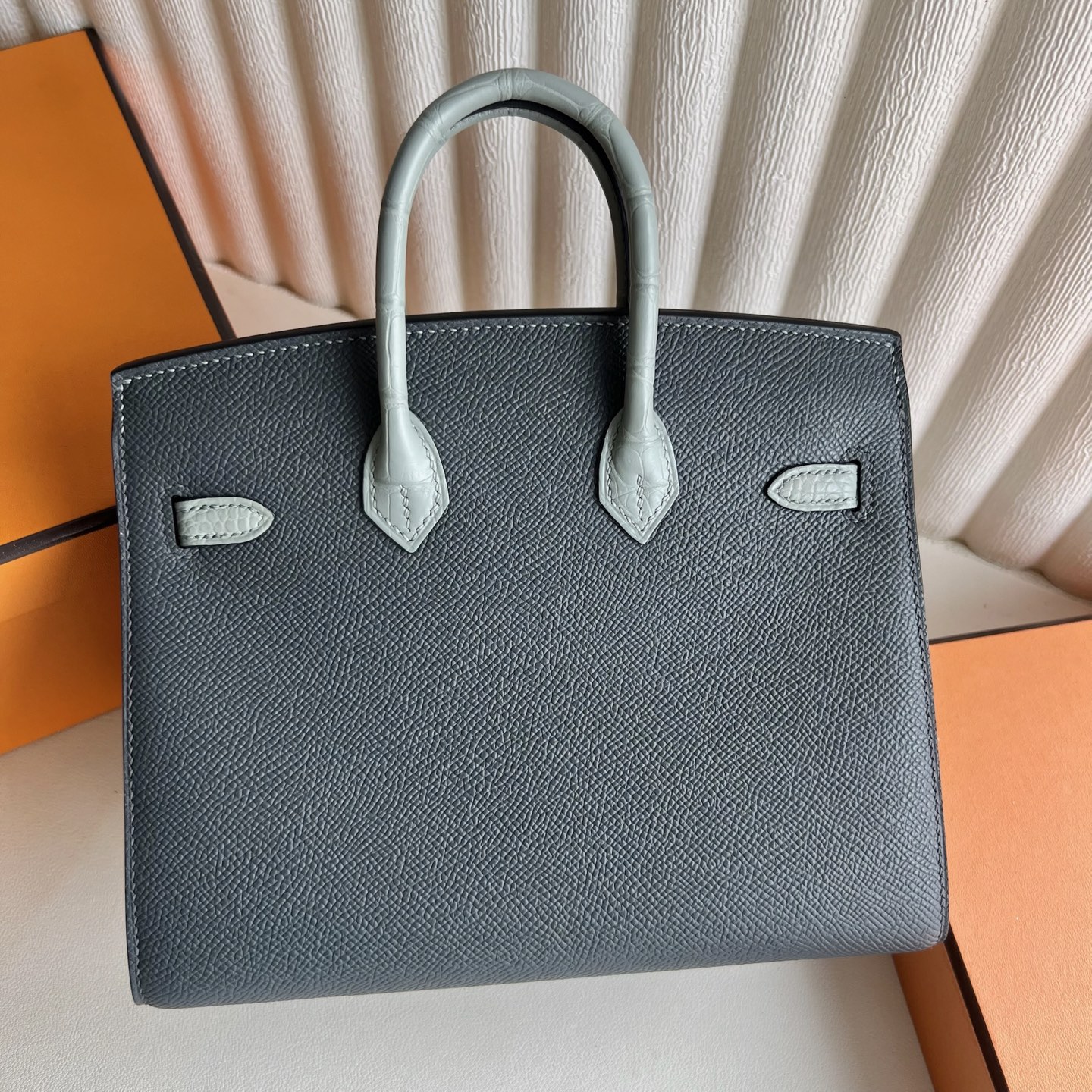 Birkin 20cm limited edition gray little house 🏠 Fully handmade wax stitching Phw Stock - Image 5