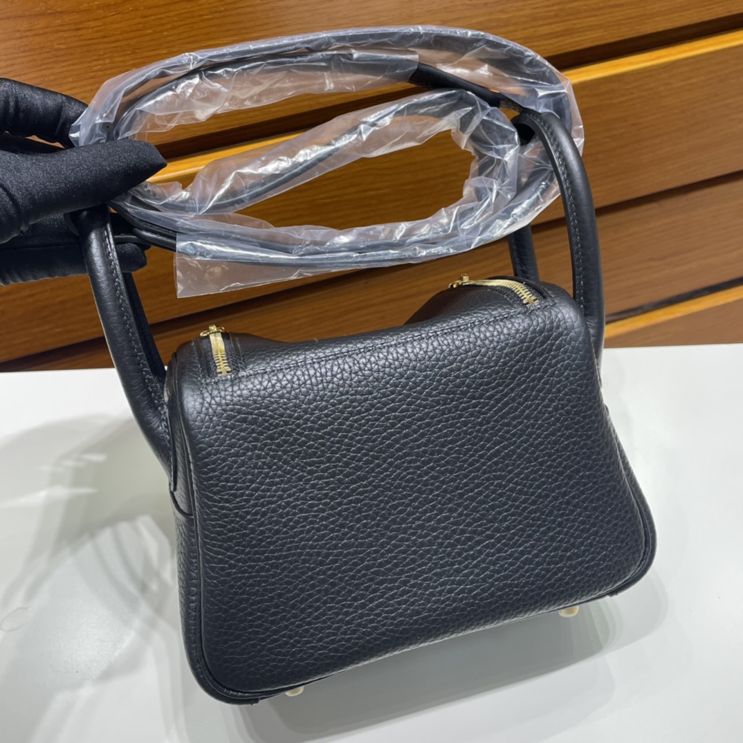 Mini Lindy Clemence 89 black Noir gold buckle fully handmade wax stitching Ghw Stock - Image 3
