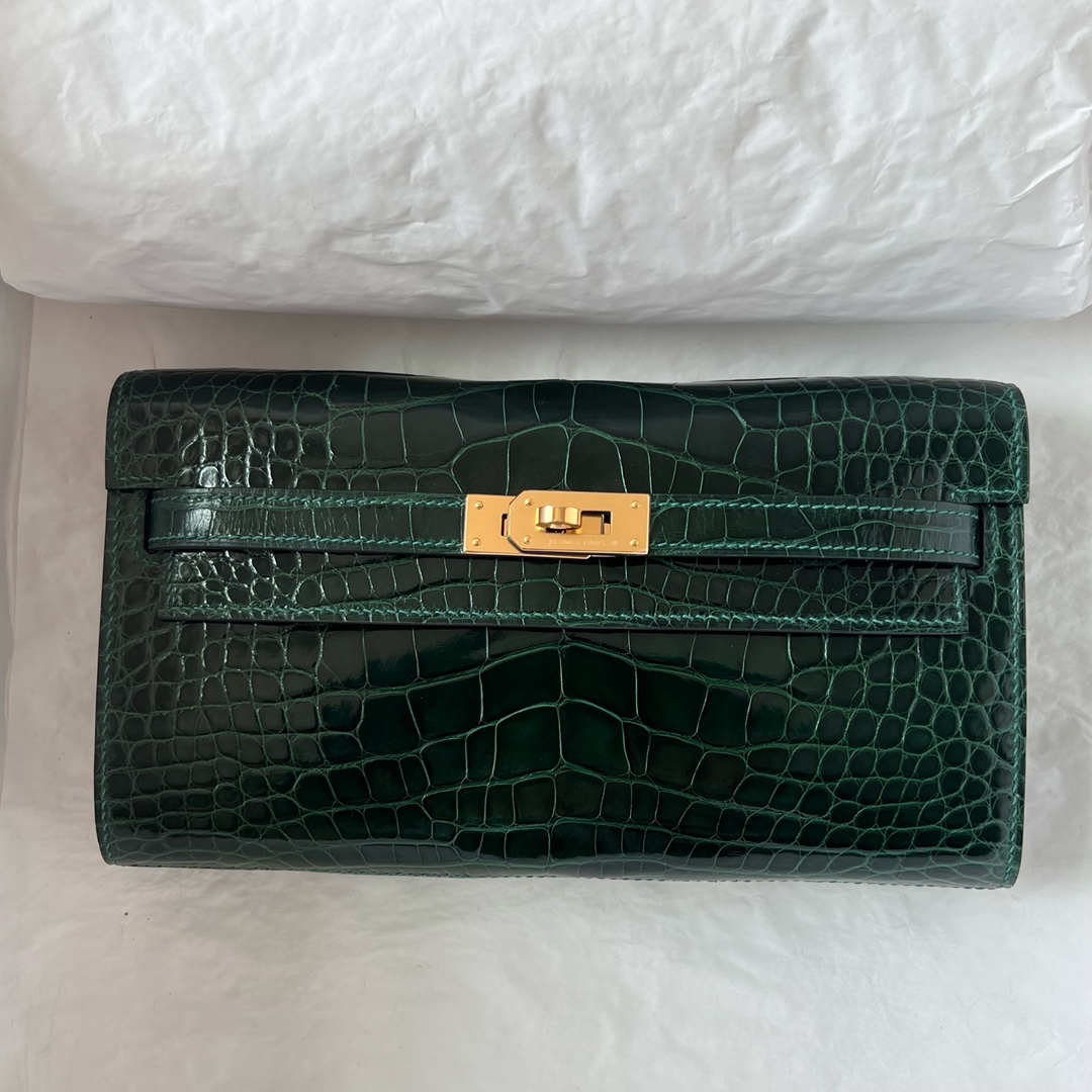 Kelly to go glossy American crocodile 67 emerald gold buckle fully handmade wax stitching Ghw Stock - Image 9