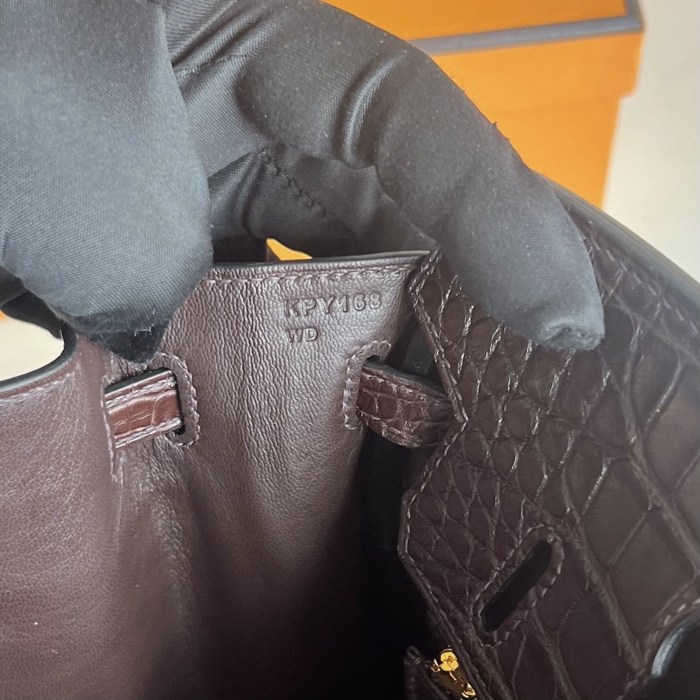 Birkin 25cm matte American alligator Color: 47 chocolate gold buckle Matte Alligator Crocodile fully hand-waxed seams Ghw customized✈️ - Image 10