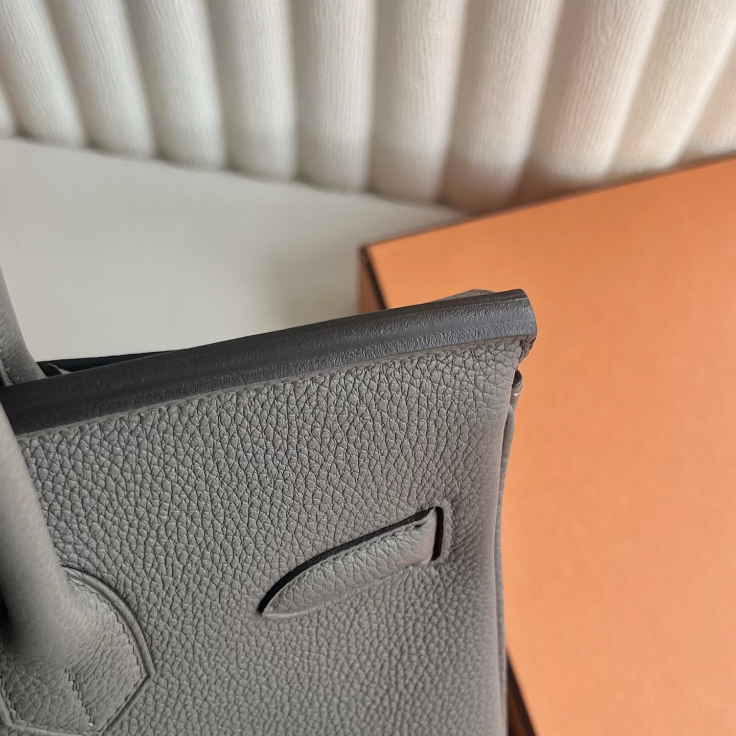 Birkin 30cm Togo original calfskin imported from Germany Color: 8F pewter gray inner spelling X9 mallow purple Phw Fully hand-waxed seams, original hardware, hand-engraved Silver buckle customized✈️ - Image 4