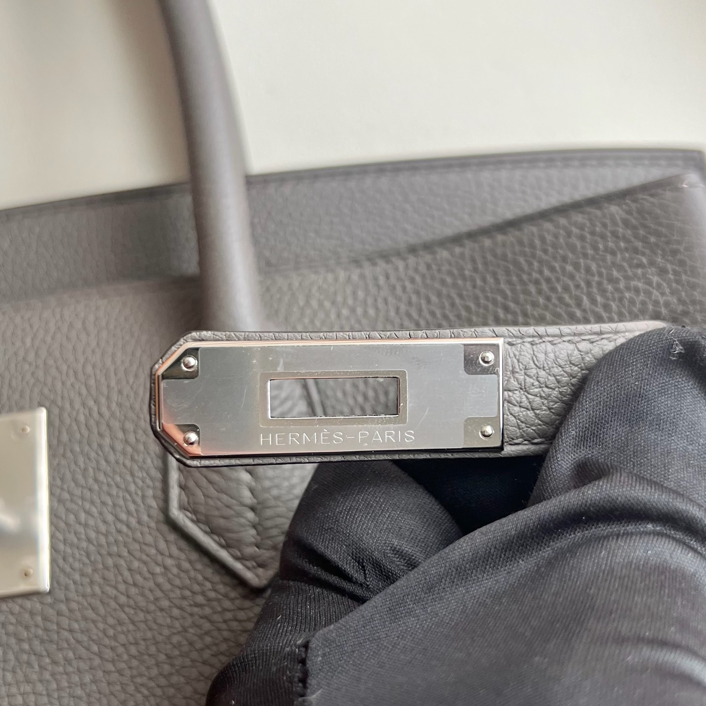 Birkin 30cm Togo original calfskin imported from Germany Color: 8F pewter gray inner spelling X9 mallow purple Phw Fully hand-waxed seams, original hardware, hand-engraved Silver buckle customized✈️ - Image 9