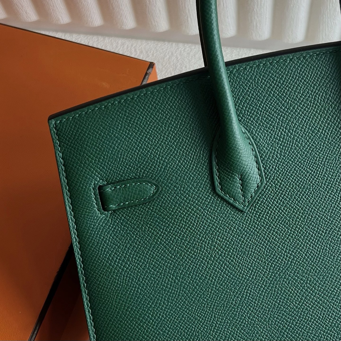 Spot Birkin 25cm Sellier Epsom Color: 65 Sapphire Green Vert Moyen Phw Fully handmade wax thread sewing silver buckle Stock - Image 5