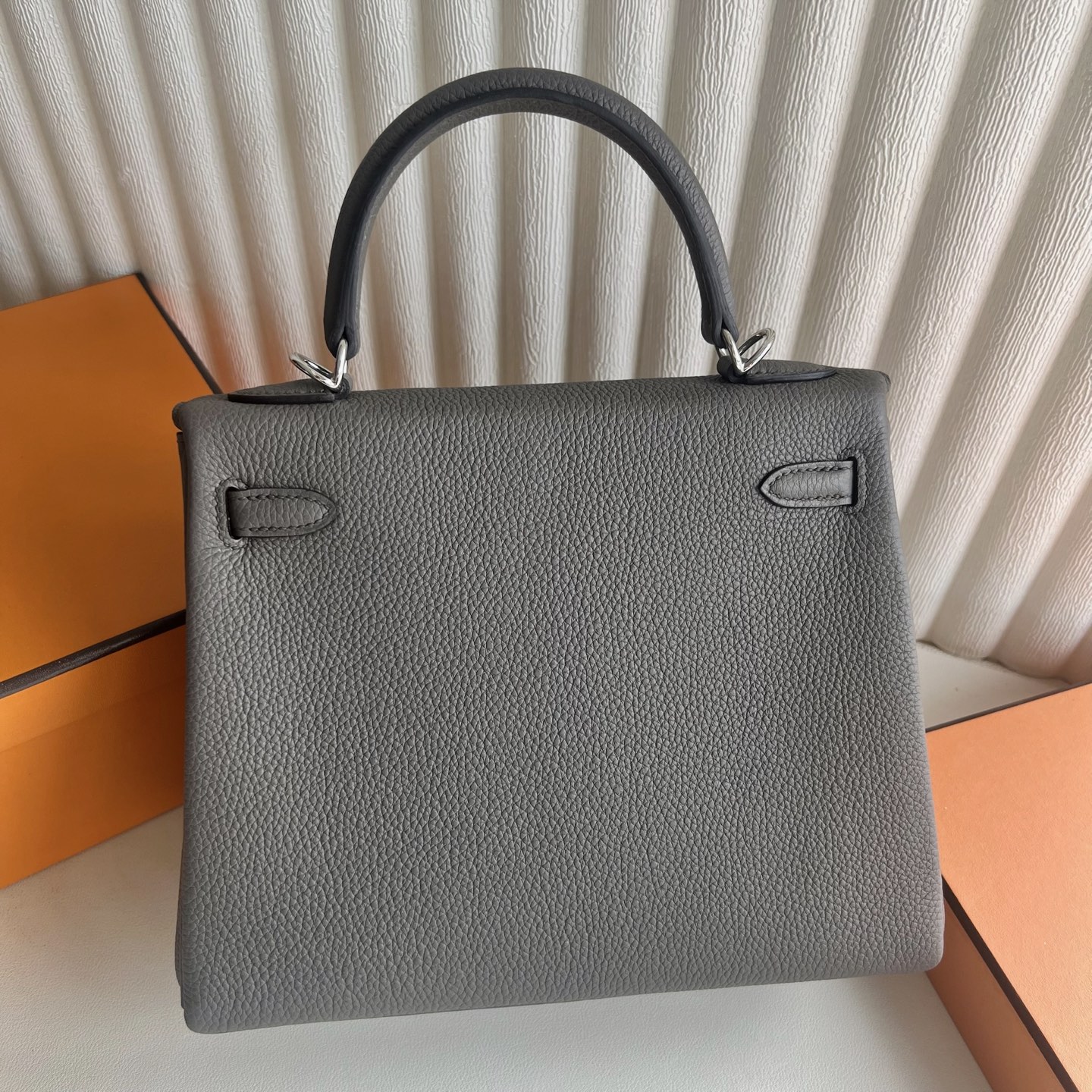 Kelly 25cm Togo original calfskin imported from Germany Color: 8F pewter gray, Etain silver buckle, fully handmade wax stitching Phw customized✈️ - Image 4