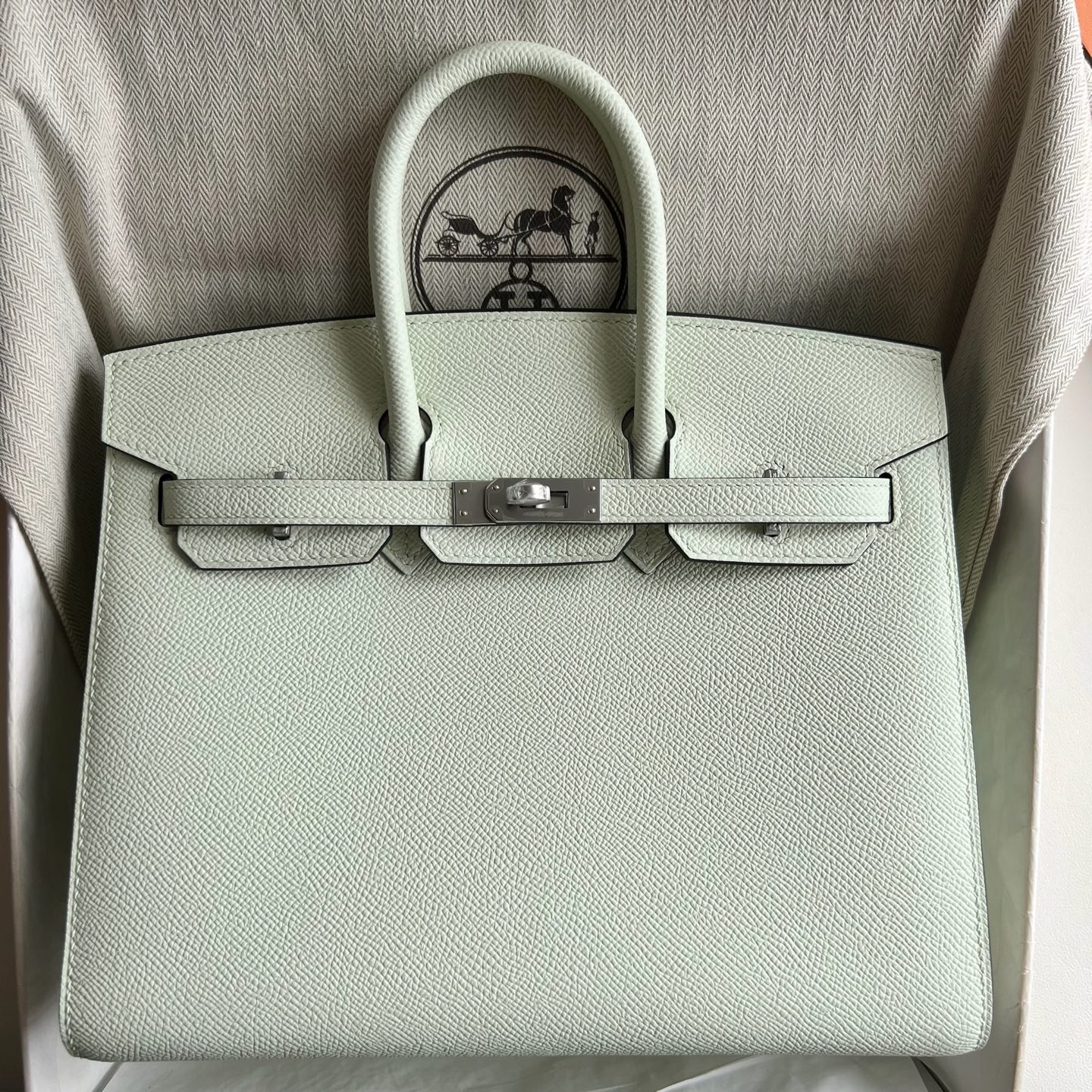 Birkin 25cm Sellier Epsom Original imported from Germany palm print Color: 0S Bubble Green Vert Fizz Phw Fully handmade wax stitching Silver buckle customized✈️ - Image 11