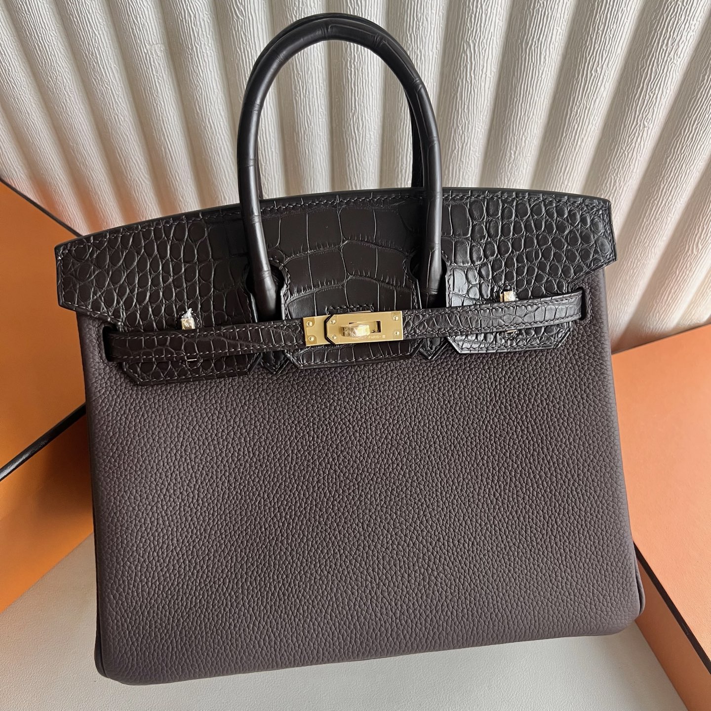 Spot Birkin 25cm Touch Togo/Matte American Crocodile Color: Ck46 ebony color Ebene fully handmade wax stitching Gold buckle Stock