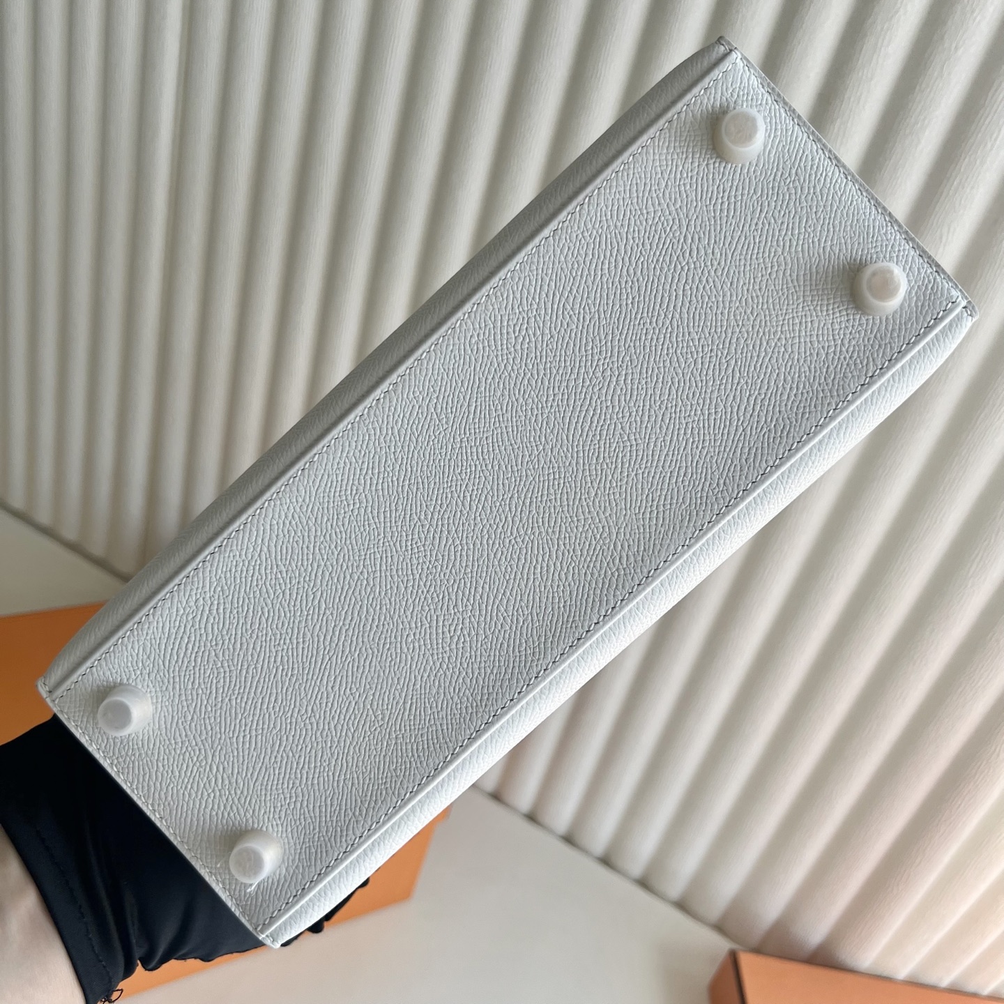 Spot Kelly 25cm Epsom Color: 01 pure white Blanc gold buckle fully handmade wax stitching Ghw Stock - Image 10