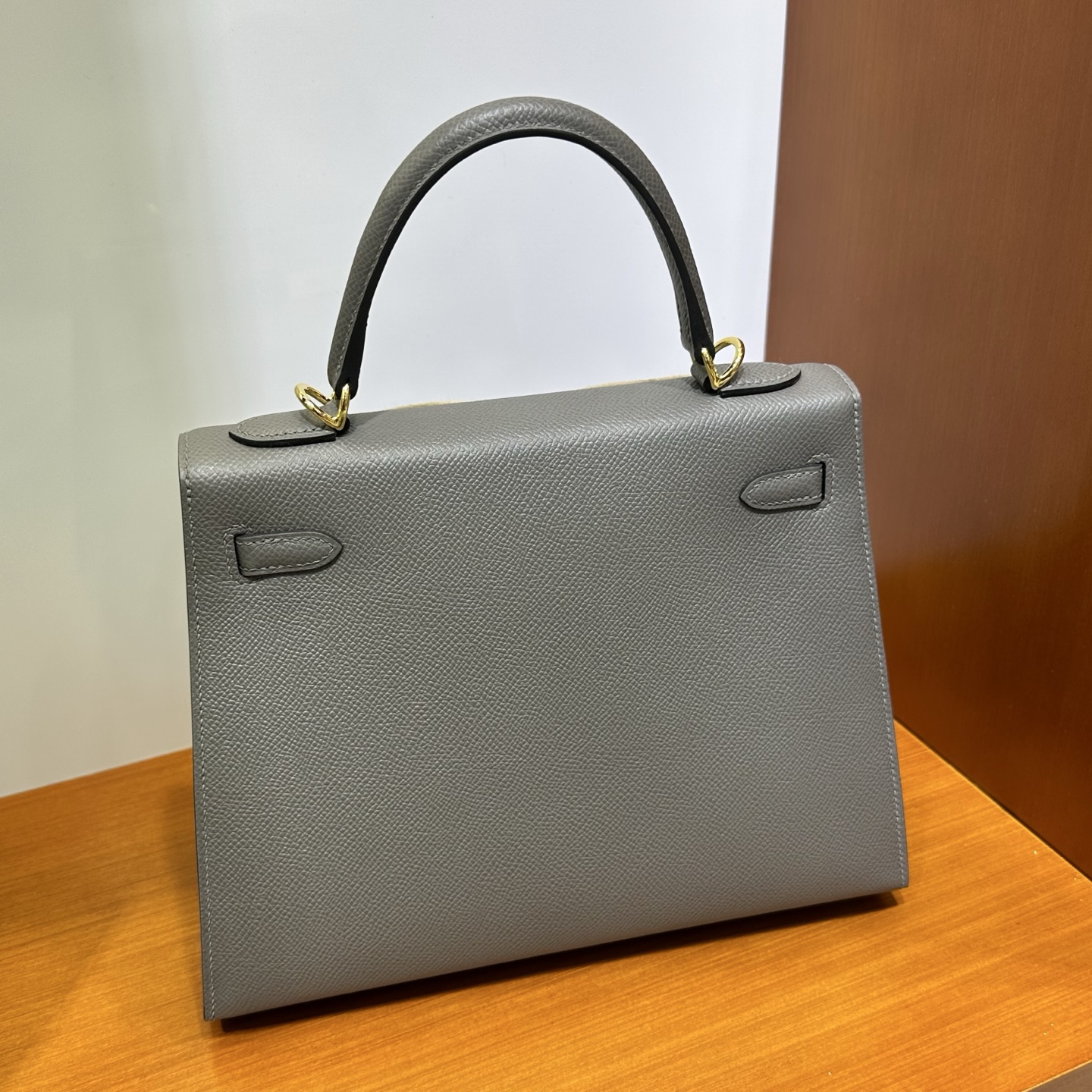 Kelly 25cm Epsom Color: 0L Cumulonimbus Gray Gris Meyer Fully handmade wax stitching Original hardware hand-engraved Gold buckle customized✈️ - Image 6