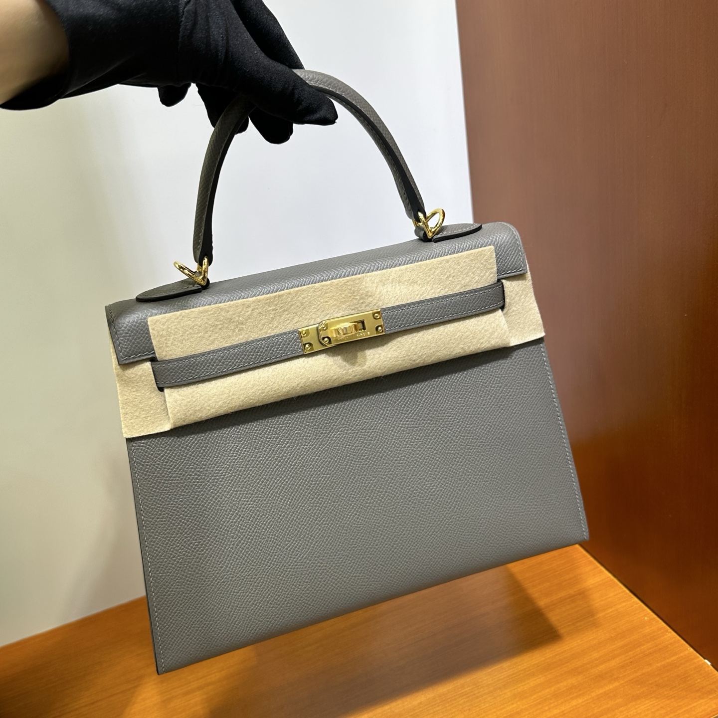 Kelly 25cm Epsom Color: 0L Cumulonimbus Gray Gris Meyer Fully handmade wax stitching Original hardware hand-engraved Gold buckle customized✈️ - Image 10