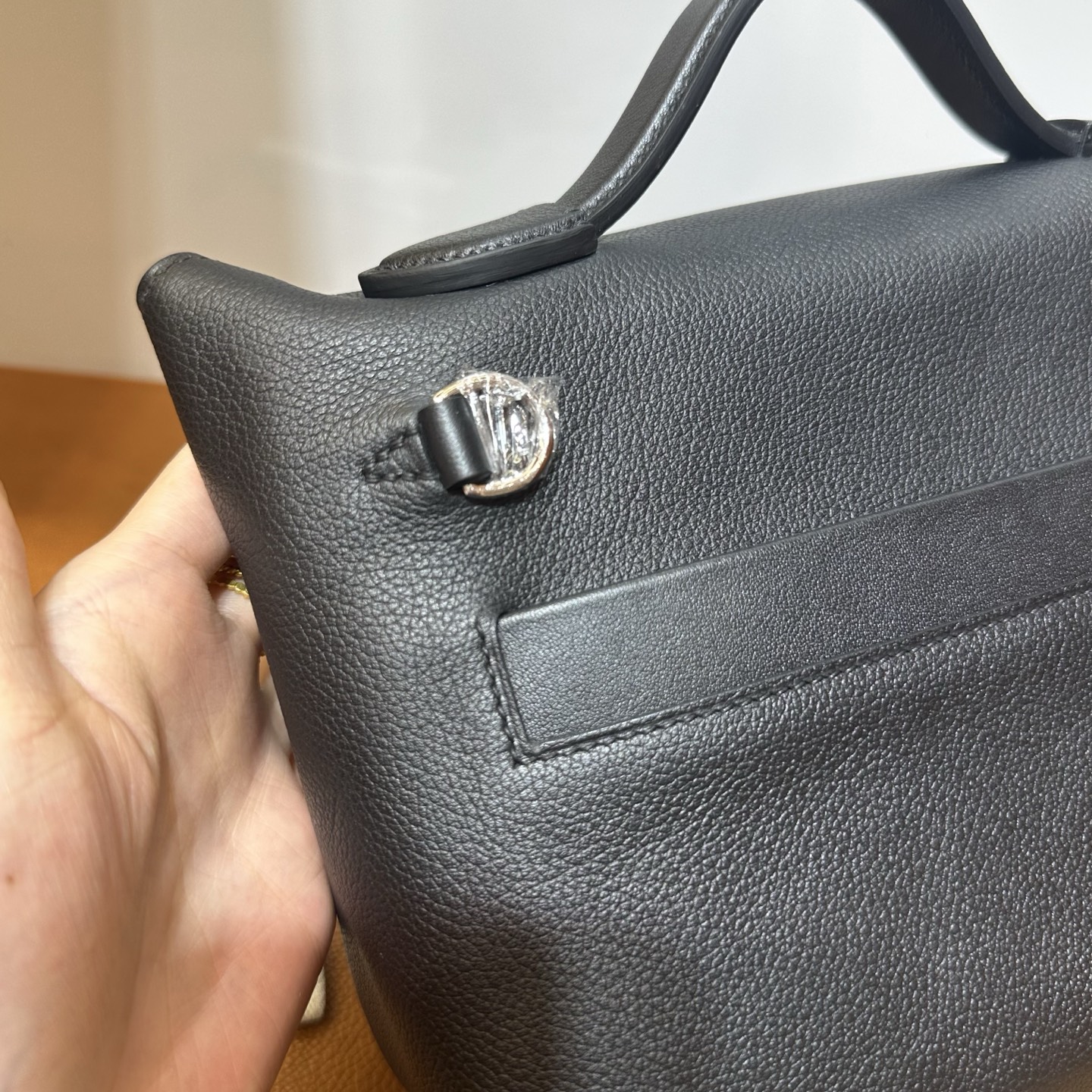 Mini 24/24 Touch 21cm Evercolor/Ostrich Color: Ck89 black Noir fully handmade wax thread sewing Silver buckle customized✈️ - Image 8