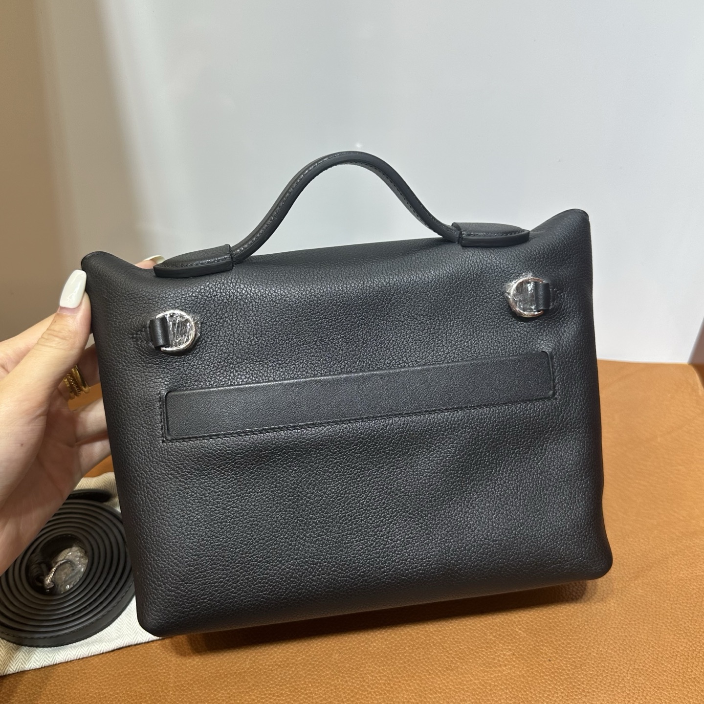 Mini 24/24 Touch 21cm Evercolor/Ostrich Color: Ck89 black Noir fully handmade wax thread sewing Silver buckle customized✈️ - Image 7