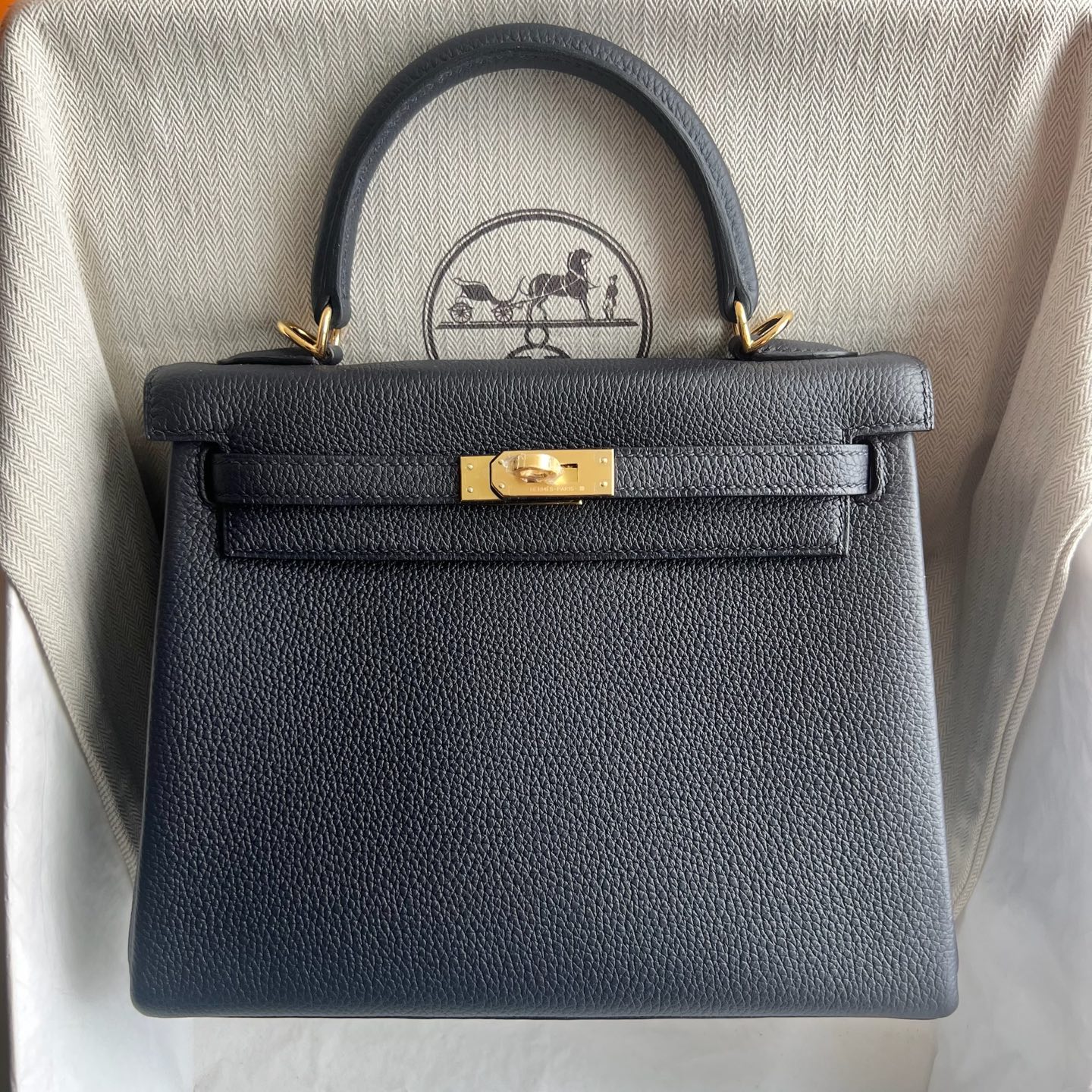 Kelly 25cm Togo original calfskin imported from Germany Color: 3Y navy blue Caban gold buckle, fully handmade wax stitching Ghw customized✈️ - Image 11