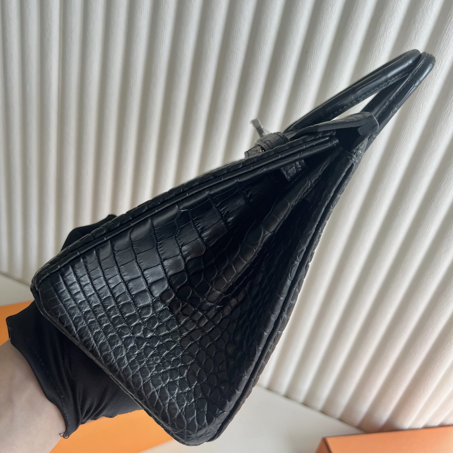 Birkin 25cm matte American alligator Color: Ck89 black Noir silver buckle Matte Alligator Crocodile fully hand-waxed seams Phw customized✈️ - Image 3