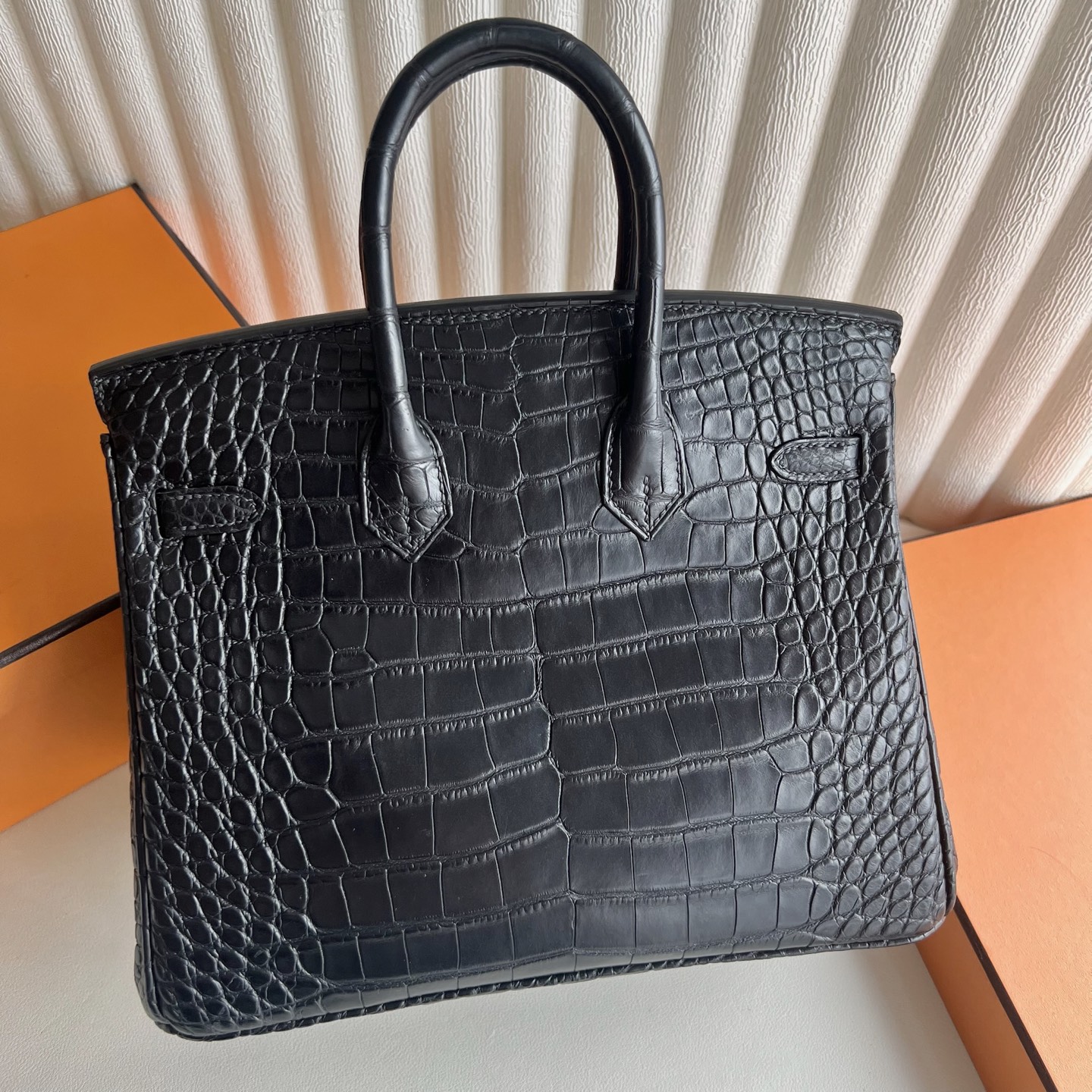 Birkin 25cm matte American alligator Color: Ck89 black Noir silver buckle Matte Alligator Crocodile fully hand-waxed seams Phw customized✈️ - Image 5