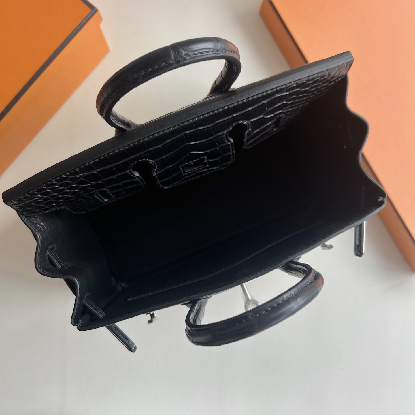 Birkin 25cm matte American alligator Color: Ck89 black Noir silver buckle Matte Alligator Crocodile fully hand-waxed seams Phw customized✈️ - Image 7