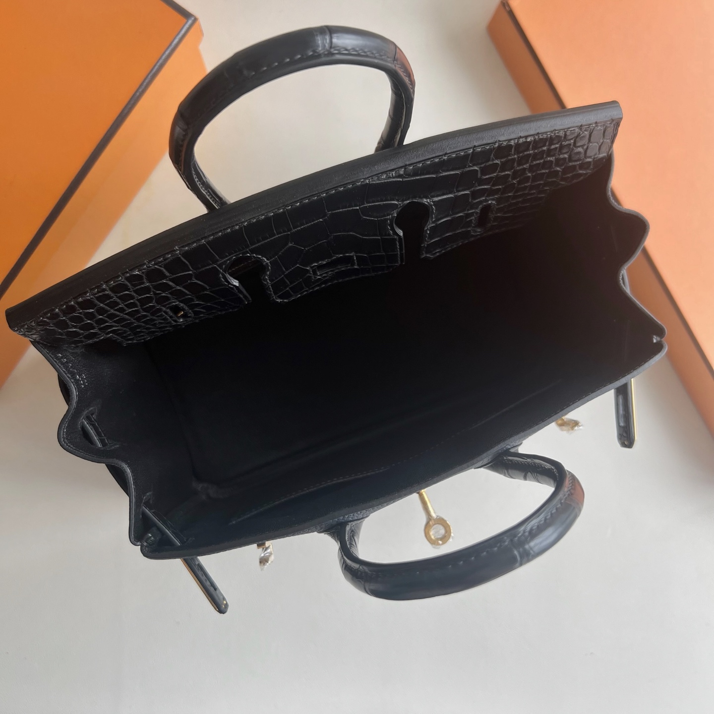 Birkin 25cm Touch Togo/Matte American Alligator Color: 78 navy/89 black Fully handmade wax thread sewing, gold buckle, customized✈️ - Image 7