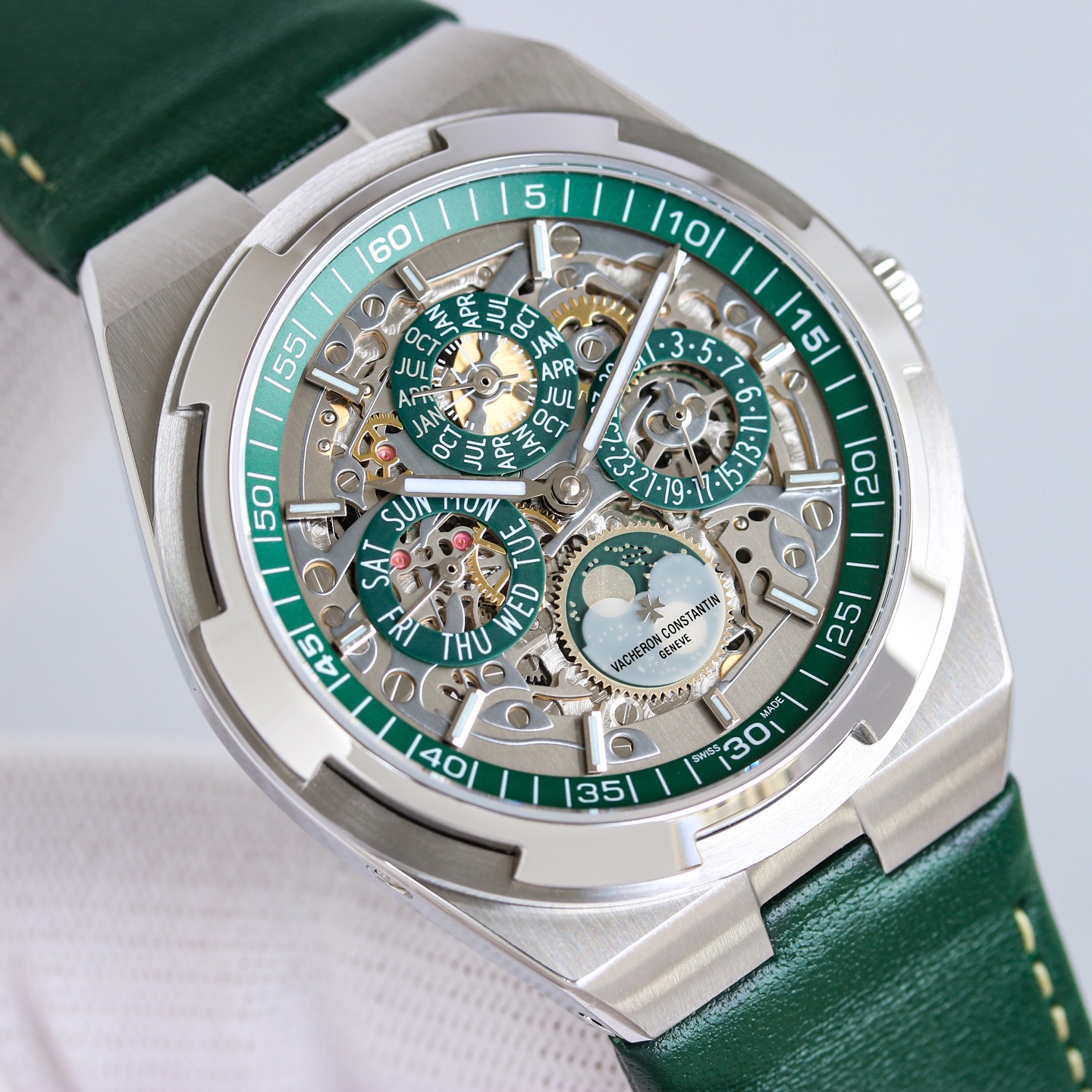 Vacheron Constantin's 4300V New Green Skeleton Perpetual Calendar Multi-Function Watch, with Fashion White Tape/Sunshine Orange Tape Exclusive Fashion Version Equipped with Cal, which is consistent with the original product - Image 3