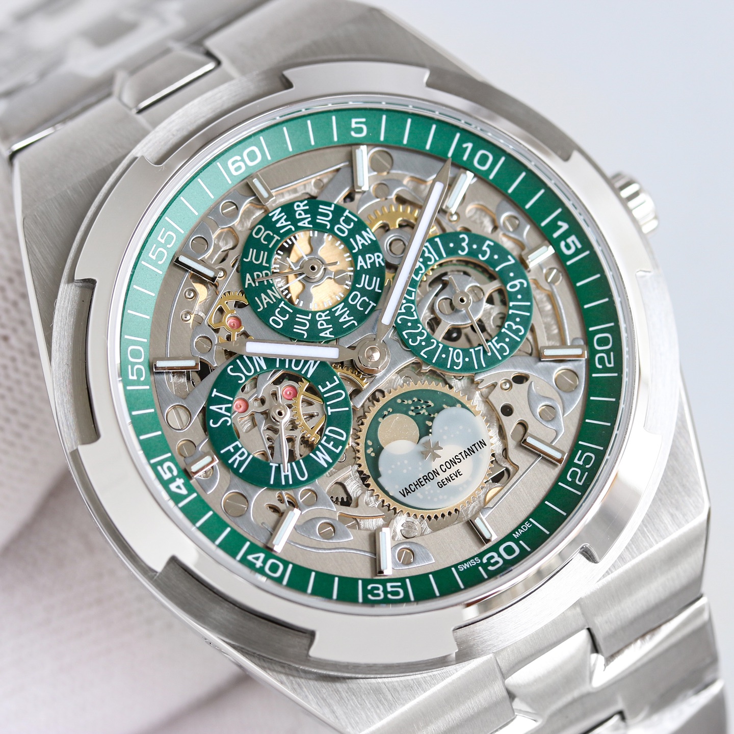 Vacheron Constantin's 4300V New Green Skeleton Perpetual Calendar Multi-Function Watch, with Fashion White Tape/Sunshine Orange Tape Exclusive Fashion Version Equipped with Cal, which is consistent with the original product - Image 6