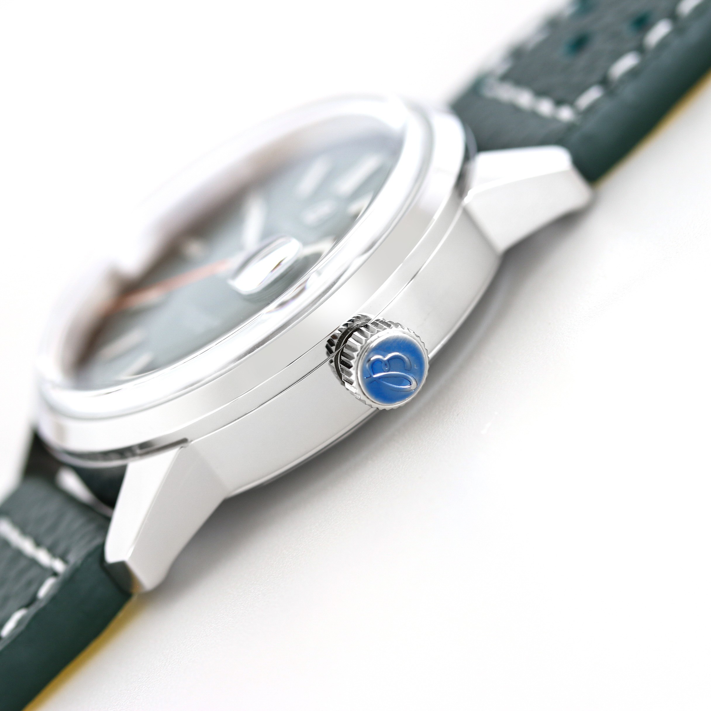 BLS Breitling's new model is born 🎮BN5 (launching a new height) 🏅️Breitling AB3113281A1X1 series New Breitling mechanical watch-Breitling TOP TIME series (chronometer Automatic 38mm)Special Edition 1⃣️With eye-catching colors and night light - Image 7