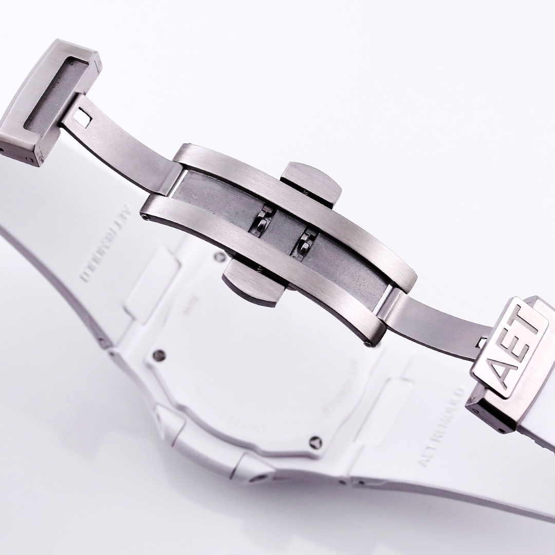 đăAET Ceramic Tiffany 5711 NautilusăăPATEK PHILIPPEăPatek Philippeâs ceramic case and rubber strap have won a lot of love and full expectations - Image 9