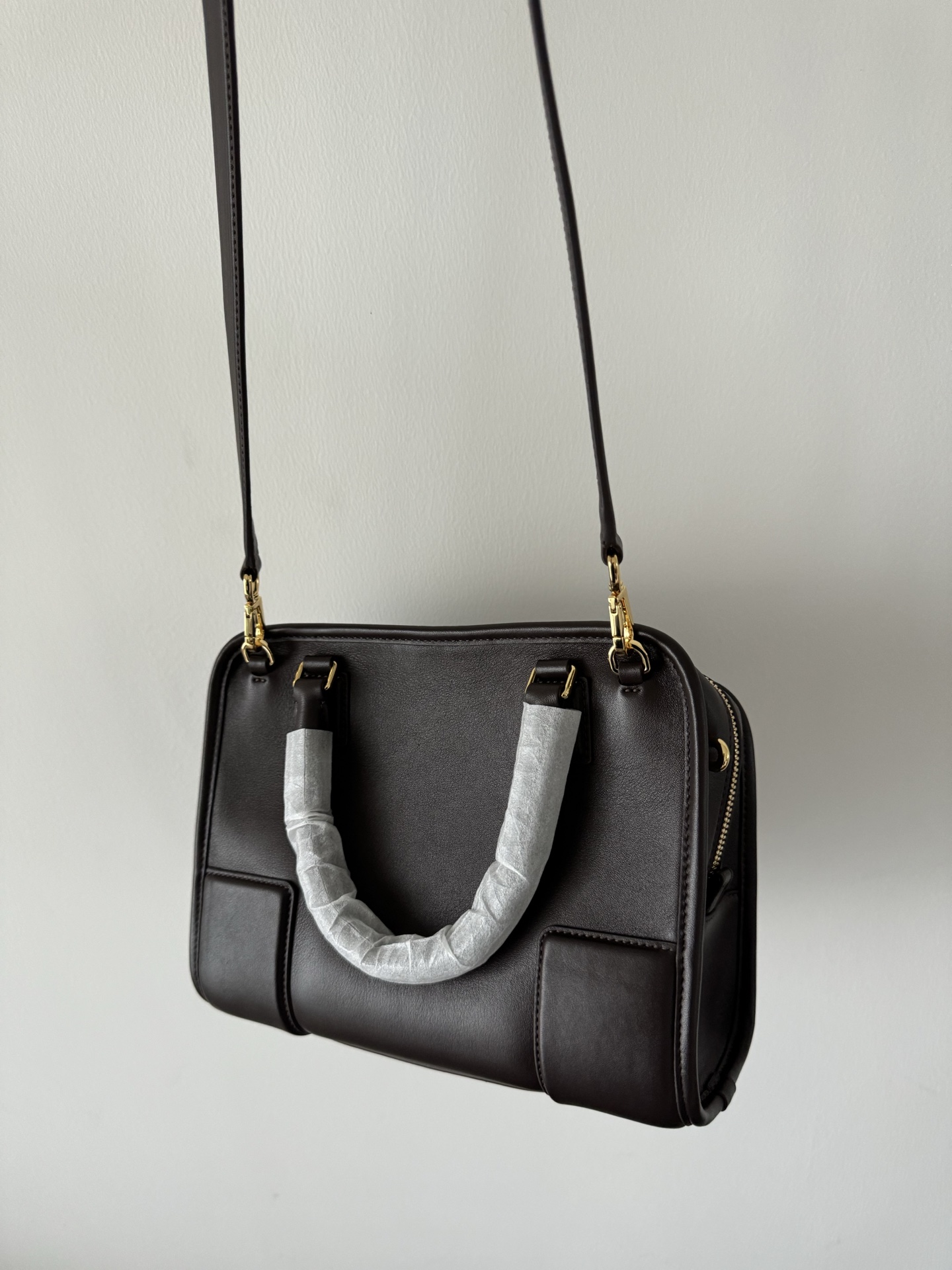 LOEWE Amazona small toast bag, dark brown, size 23-12-10 - Image 3