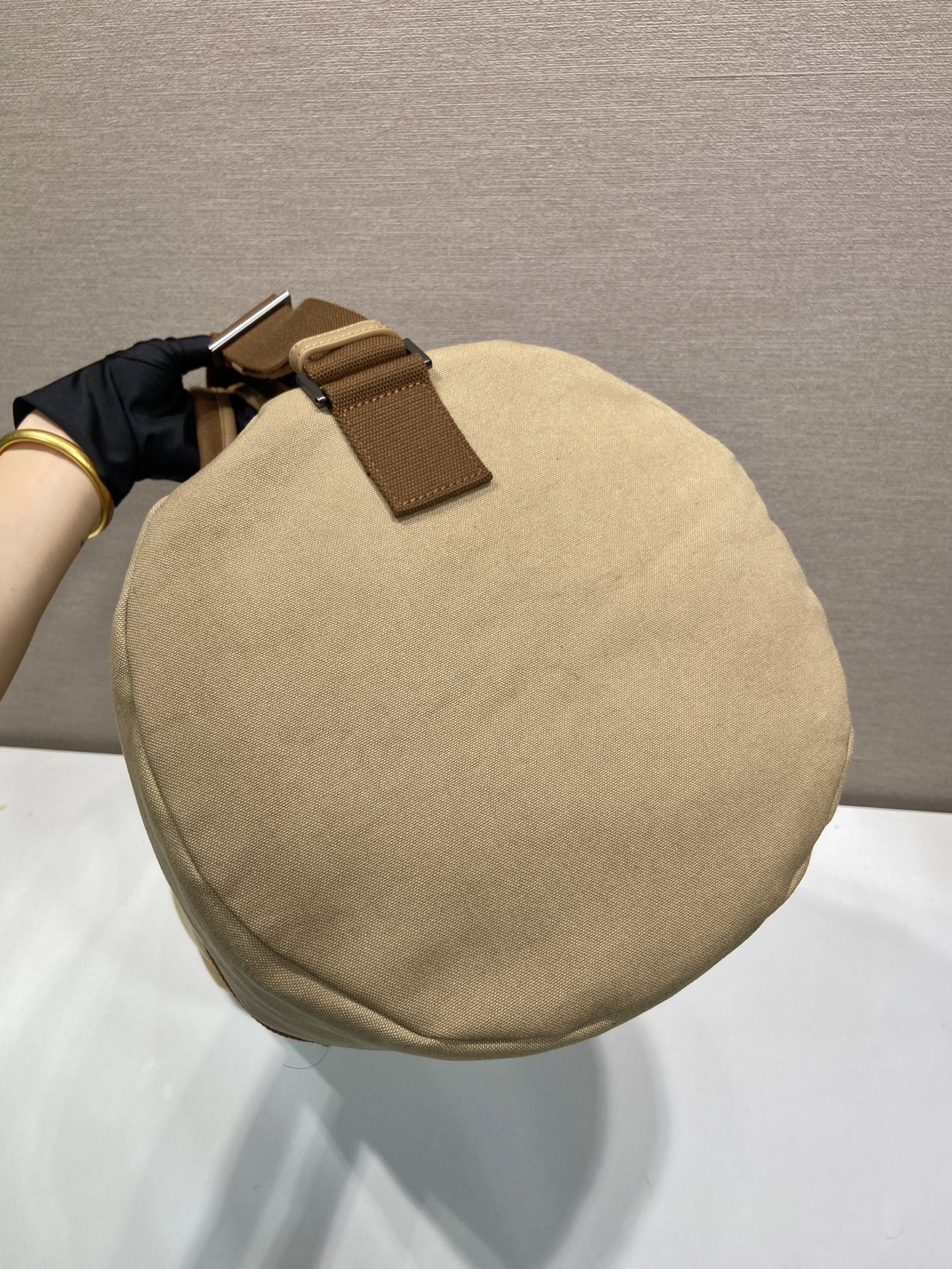 πNew travel bagππ2VC056ππ This travel bag interprets functionality with clean lines and bold elements, becoming a true expression of style - Image 6