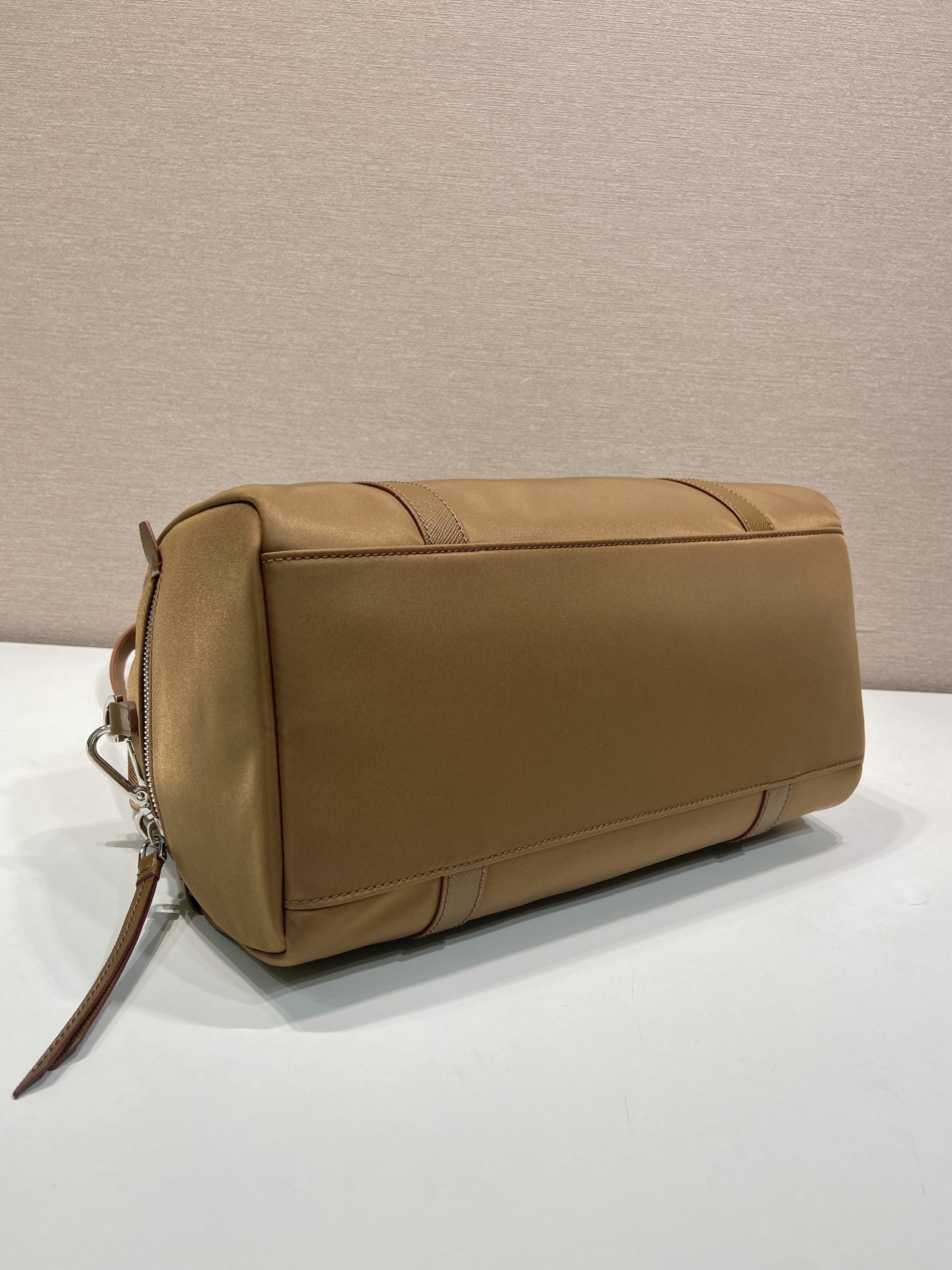 🎉New product🎉1BB154 luggage bag🎉🎉 This duffel bag has been redesigned into a modern, versatile shape - Image 7
