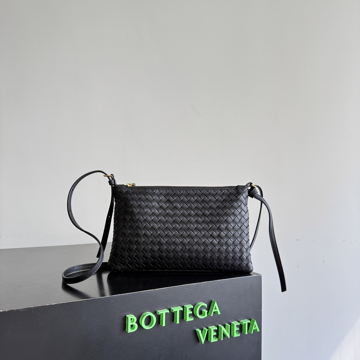 I was amazed by BV26’s new autumn woven small shoulder bag💖! Classic Intrecciato Piccolo sheepskin woven texture, soft and delicate to the touch