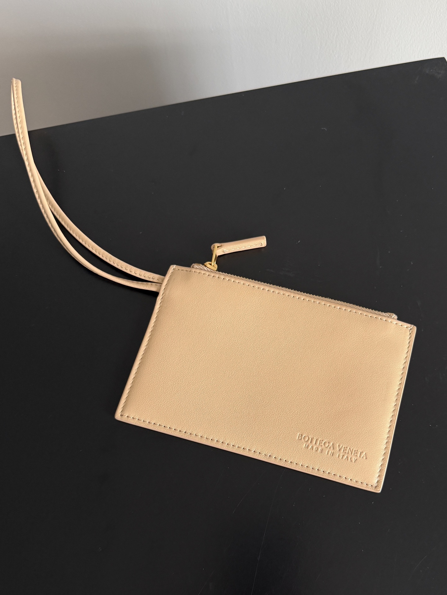 BOTTEGA VENETA's 2025 new product pinacoteca has ultra-soft leather, and the weaving function, practicality and relaxed fashion sense have not fallen behind❤️🔥Amway has given sisters a must-have bag when going out - Image 7