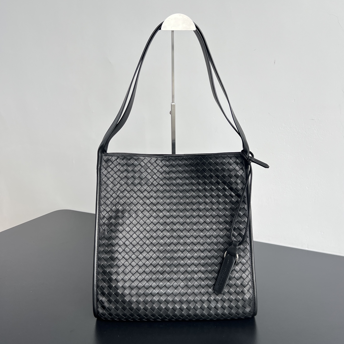BV's new product Corriere tote bag 🤍 867484 A tote bag suitable for commuting to work, traveling, and short-distance business trips