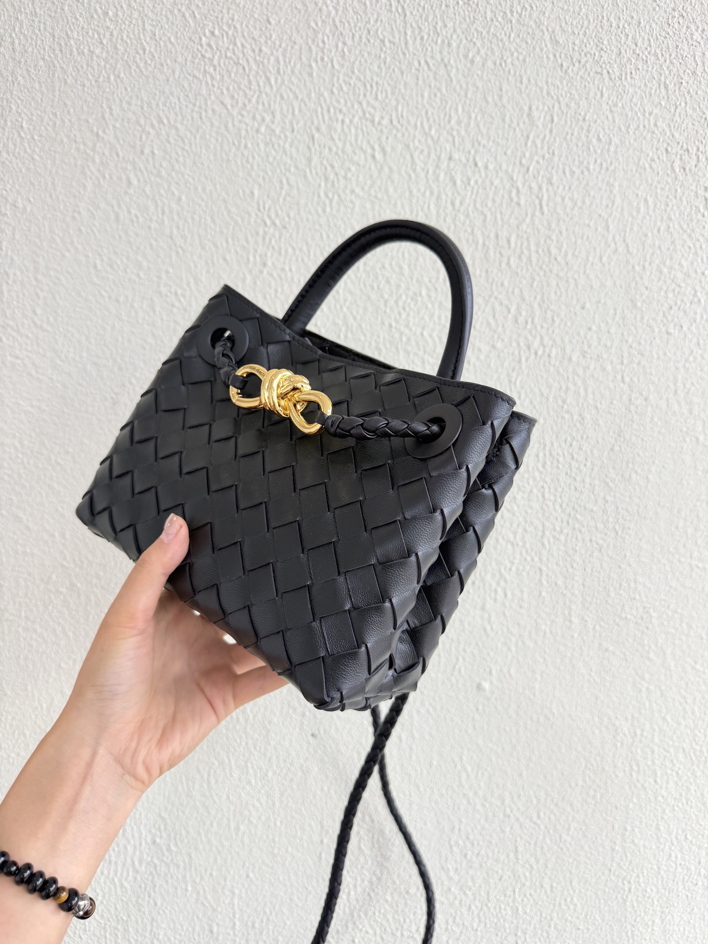 The king of value preservation that never goes out of style The black and gold retro combination is noble and elegant, and can be easily made into a stain-resistant style - Image 2